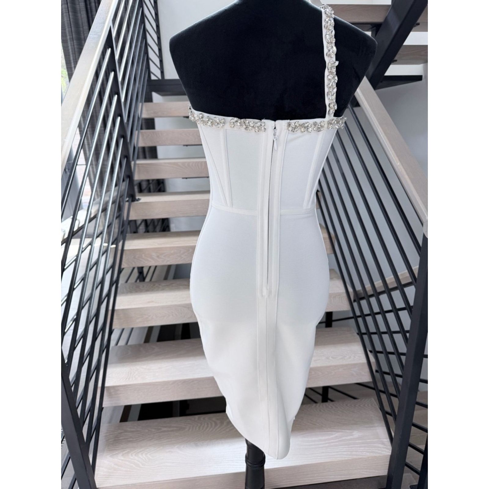 Bebe Bebe White One-Shoulder Rhinestone-Trim Bodycon Dress size S Size S / US 4 / IT 40 - 8 Thumbnail