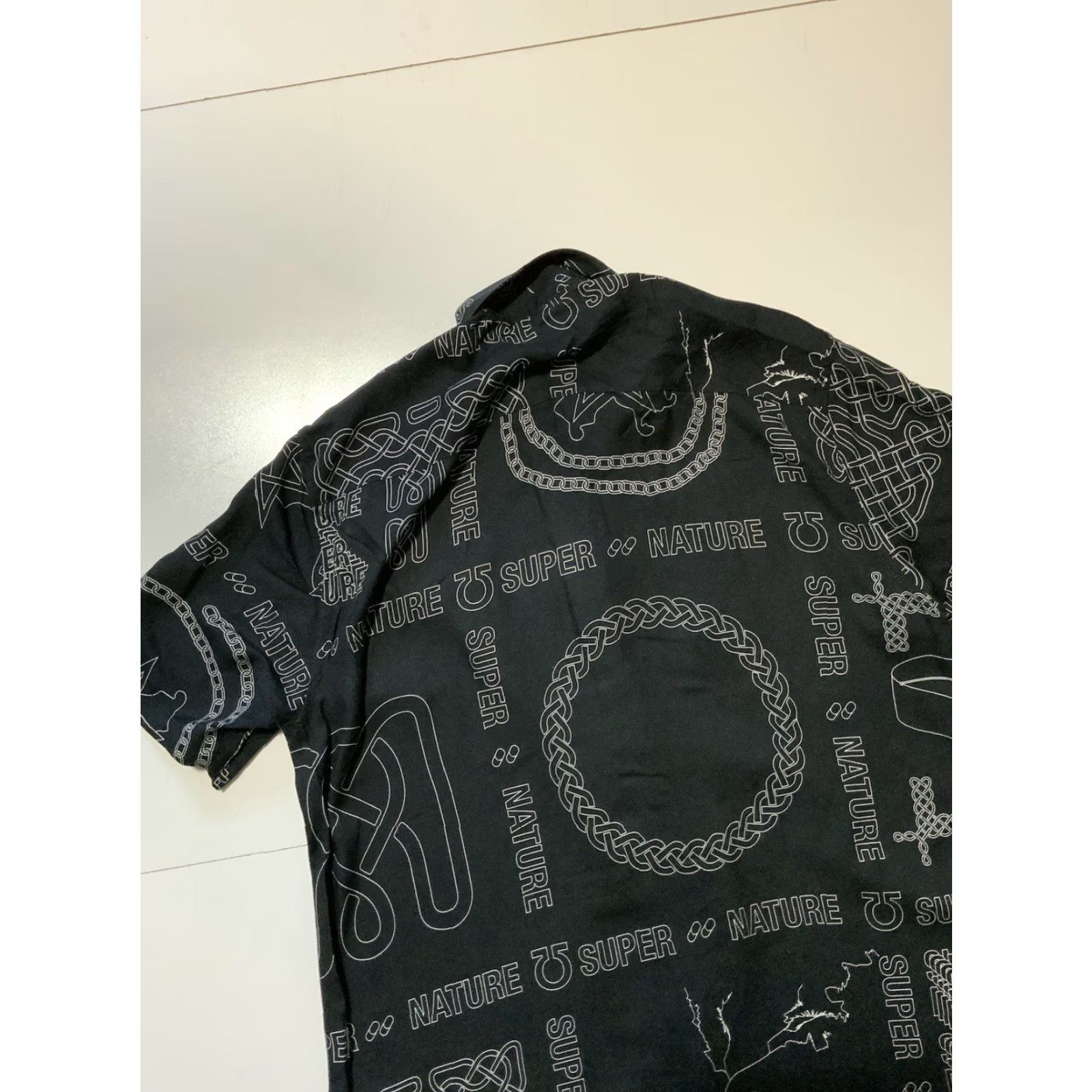 Ksubi VINTAGE Ksubi Super Nature All Over Print Pentagram Star Black S/S Button Shirt Sz. M Mens Moderate? Size US M / EU 48-50 / 2 - 6 Thumbnail