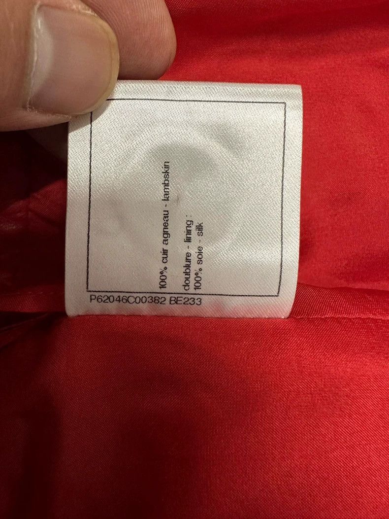 Chanel Chanel Red sheepskin shorts Size 24" / US 00 / IT 34 - 7 Thumbnail