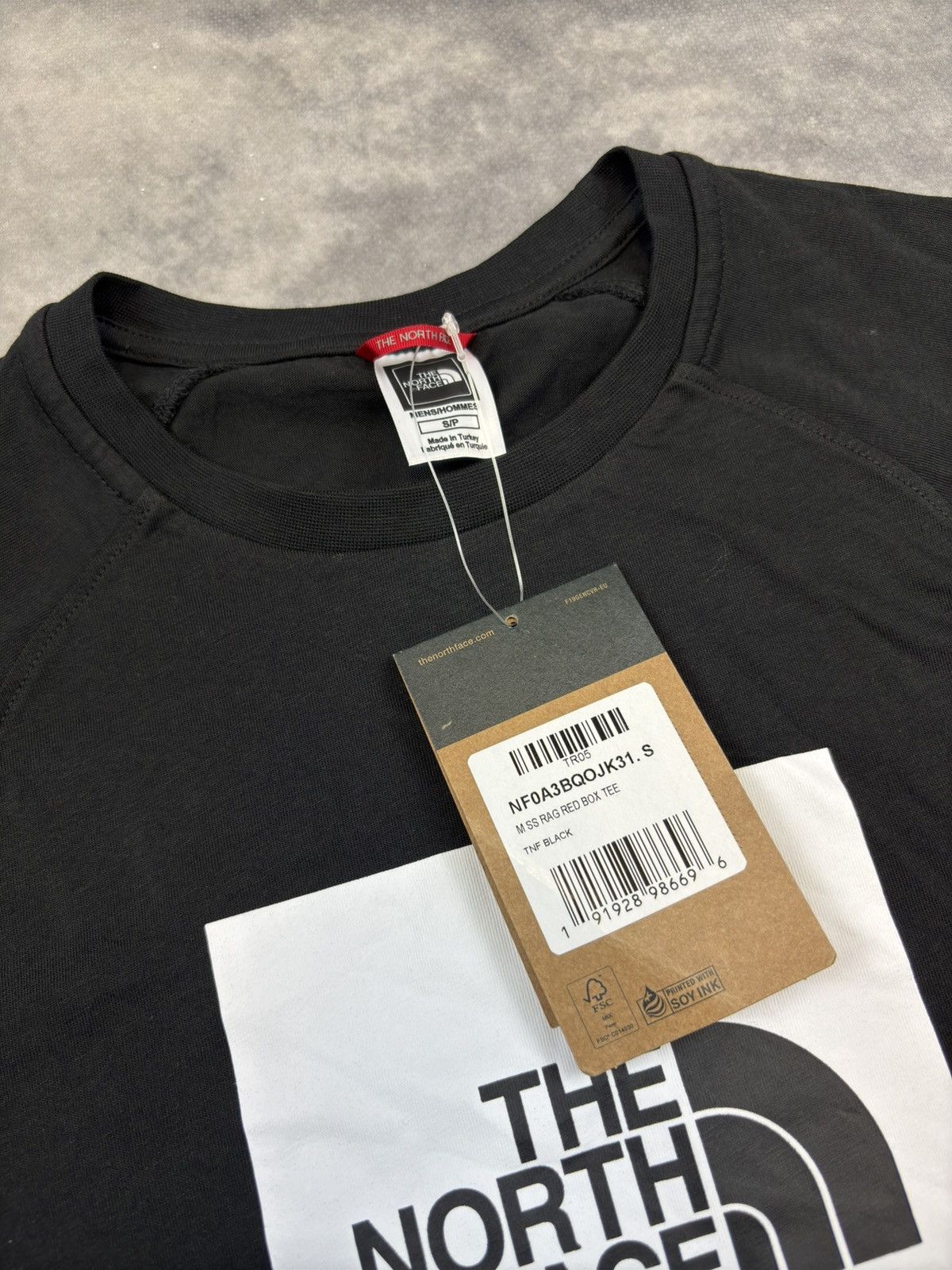 The Mountain The North Face TNF t shirt Big Logo gorpcore outdoor new Size US S / EU 44-46 / 1 - 3 Thumbnail