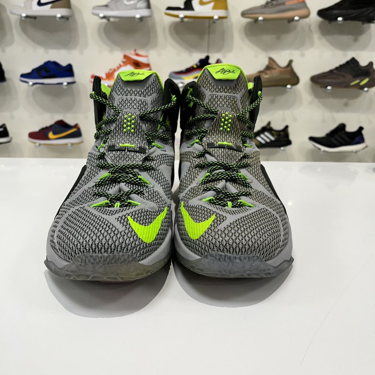 Nike Nike LeBron 12 Dunk Force Size US 12 / EU 45 - 9 Thumbnail