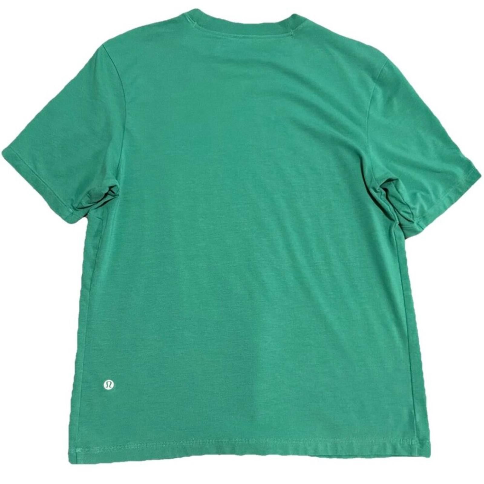 Lululemon LULULEMON ZEROED IN SHORT SLEEVE SHIRT SMALL GREEN Size US S / EU 44-46 / 1 - 1 Thumbnail