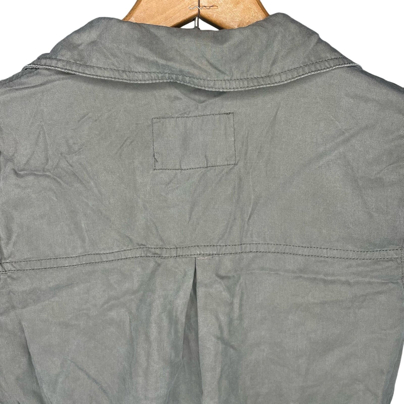 Aeropostale Aeropostale Classic Fit Button Down Size XS / US 0-2 / IT 36-38 - 7 Thumbnail