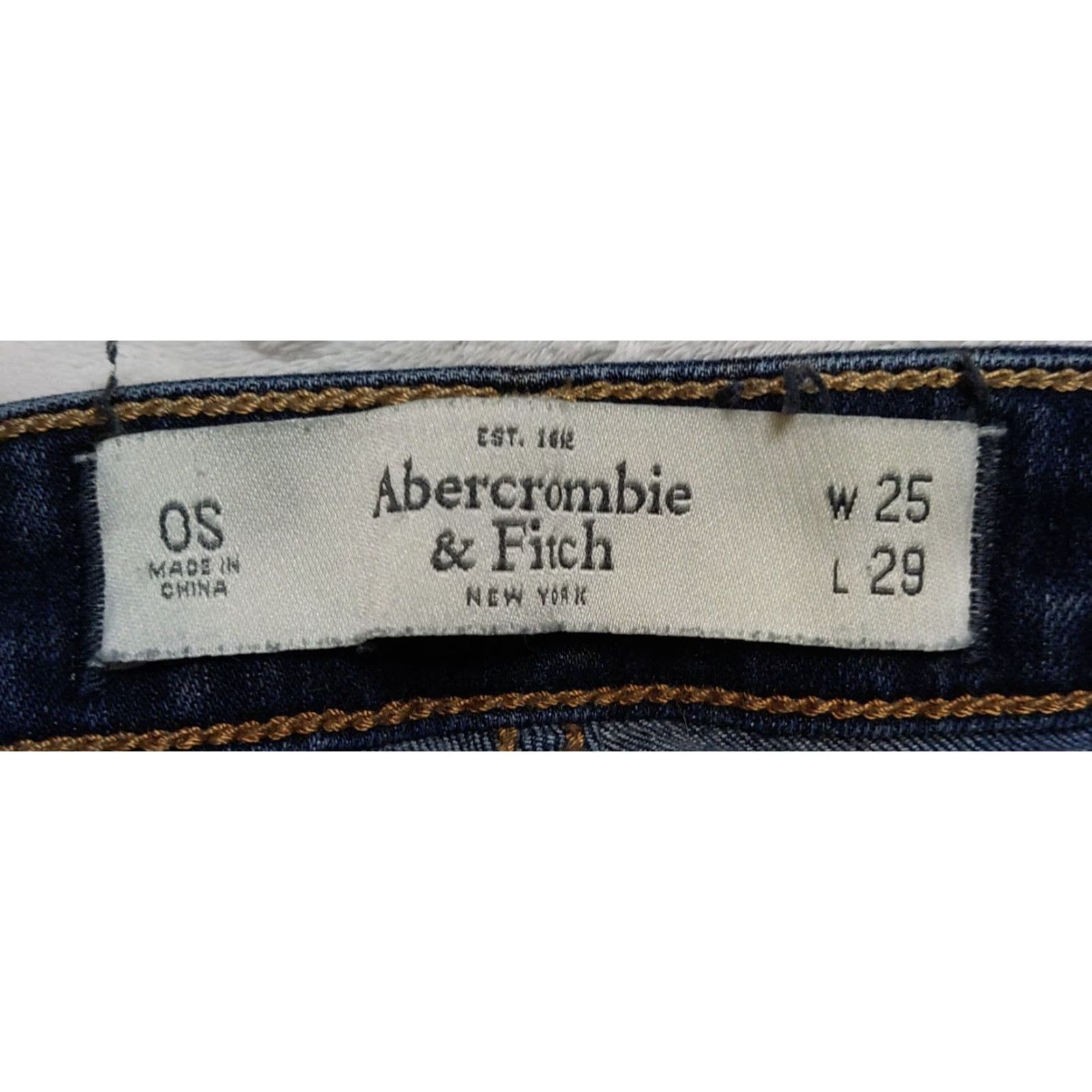 Abercrombie & Fitch Abercrombie & Fitch Medium Wash Distressed Skinny High Rise Jeans 26 X 29 Womens Jeans 5-Pocket Solid Blue 90s VintageRise 26/29 Womens Size 26" / US 2 / IT 38 - 4 Thumbnail