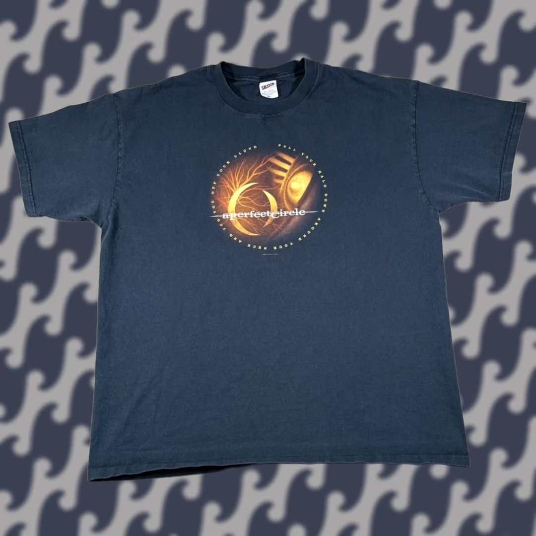 Anvil VTG 2004 A Perfect Circle Rock Band Black Graphic T-Shirt XL Adult Men Short Sleeve Crew Neck Cotton Anvil Brand Size US XL / EU 56 / 4 - 1 Thumbnail