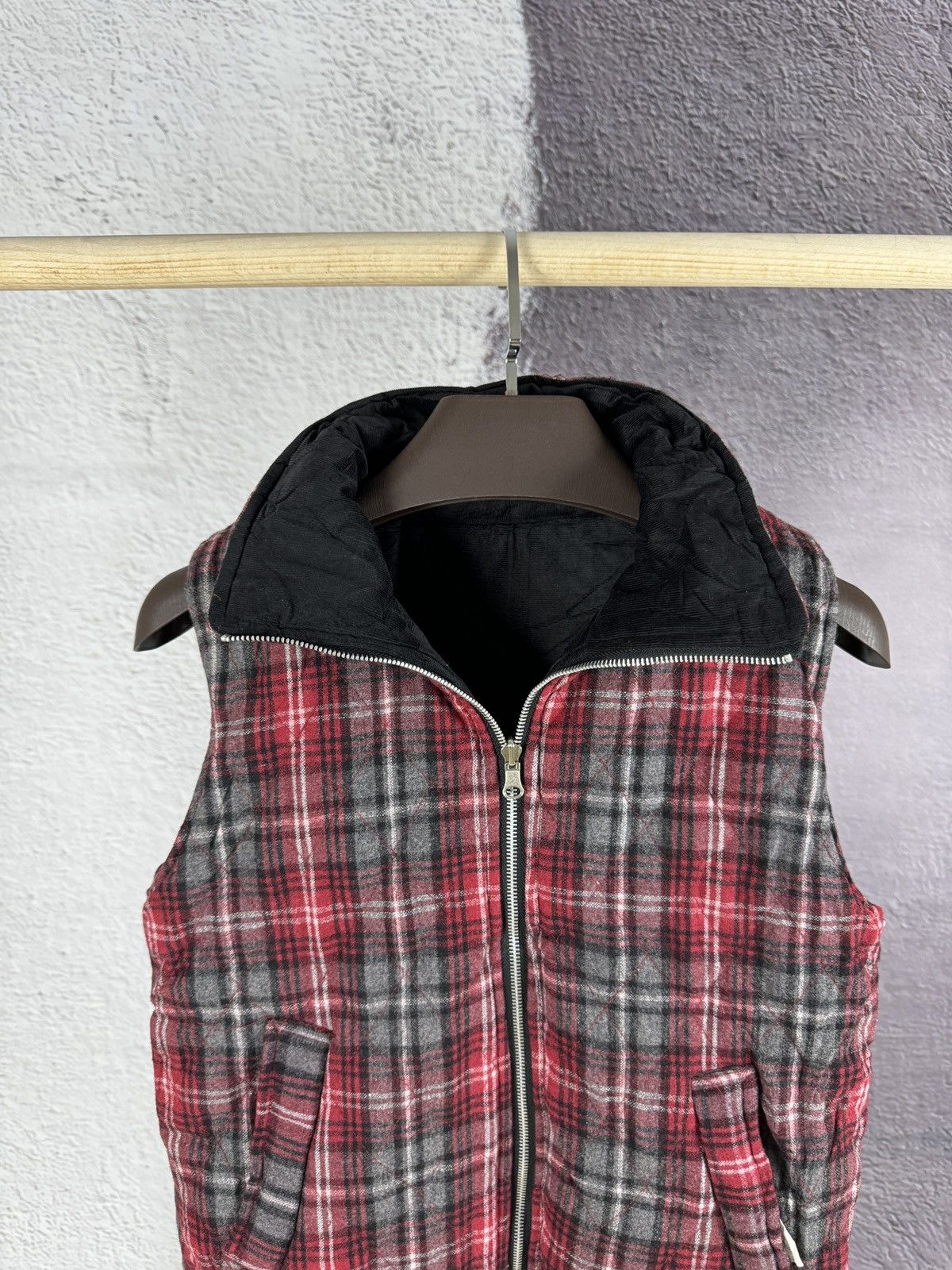 Untitled Artworks Artworks Insight Co. Ltd Japan reversible check velvet vest Size US M / EU 48-50 / 2 - 5 Thumbnail