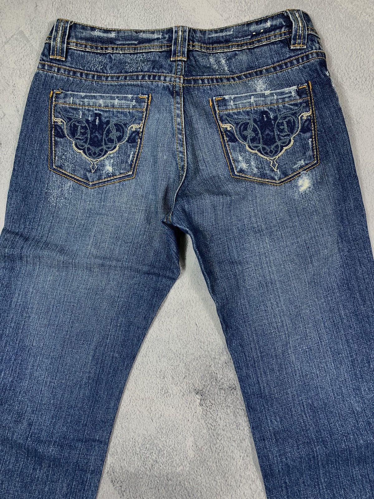 Japanese Brand × Vintage Vintage Y2K Low rise distressed faded regular denim jeans Size 29" - 3 Thumbnail