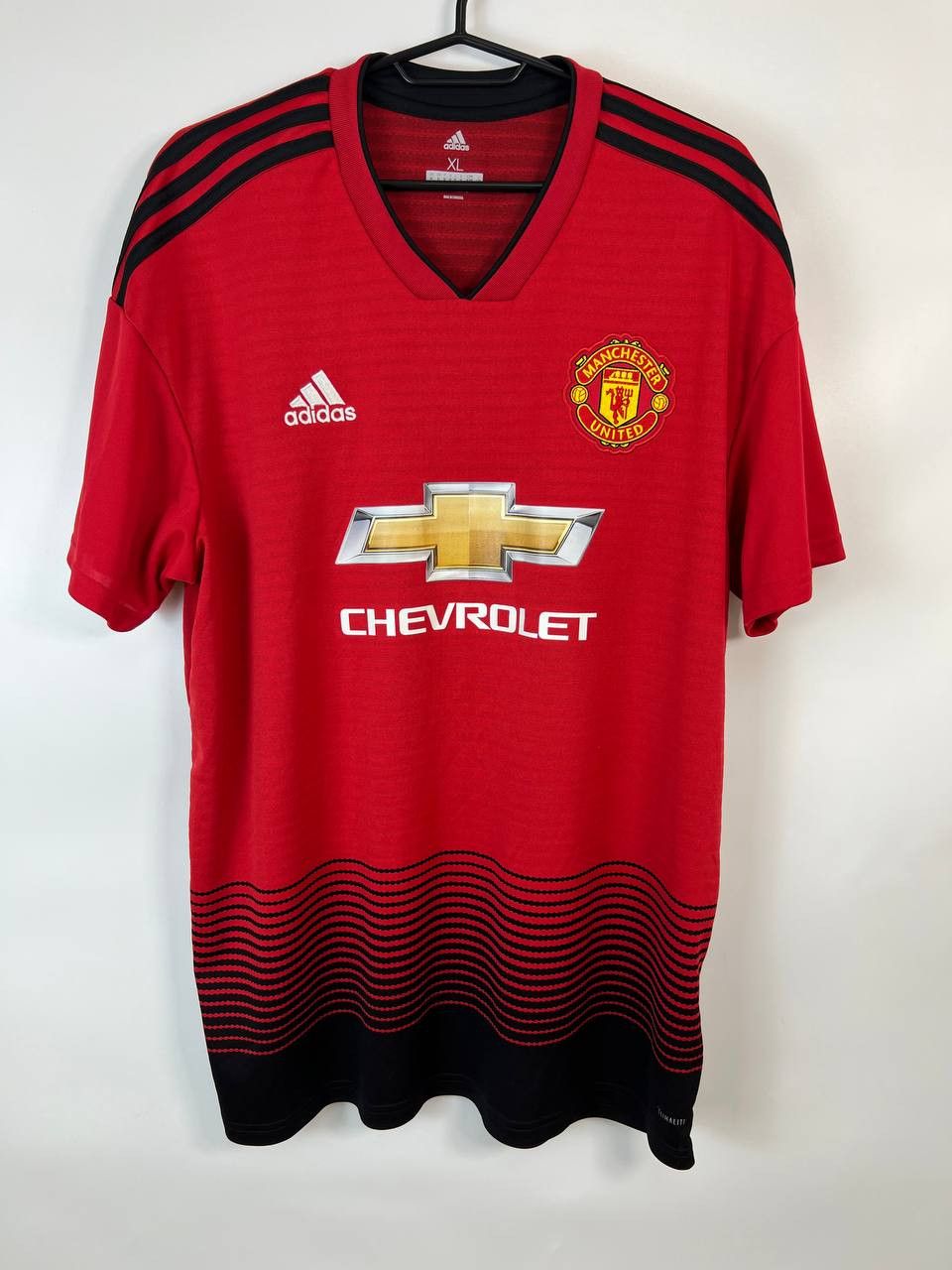 Adidas MANCHESTER UNITED 2018 2019 HOME SHIRT ADIDAS CHEVROLET Size US XL / EU 56 / 4 - 1 Thumbnail