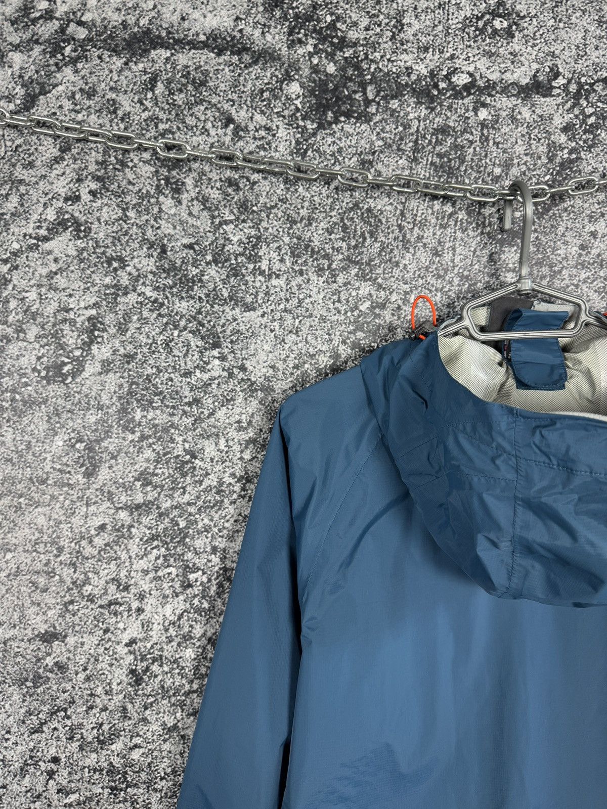 Montane Montane Nylon Lightweight Jacket Windbreaker Outdoor Size S Size US S / EU 44-46 / 1 - 15 Thumbnail
