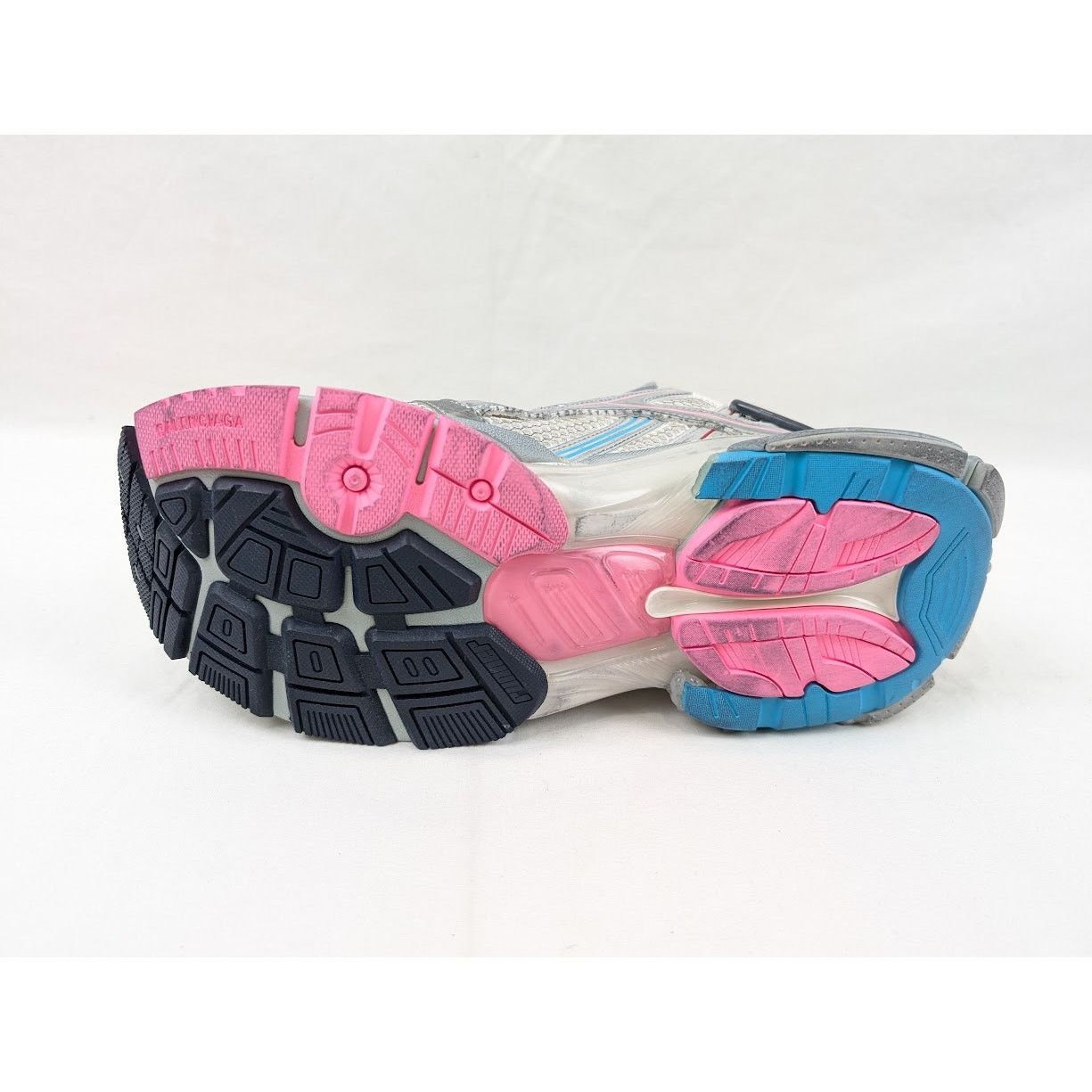 Balenciaga o1rshd1 Mesh Rubber Runners in Eggsh/Grey/Pink/Blue Size US 12 / EU 45 - 10 Thumbnail
