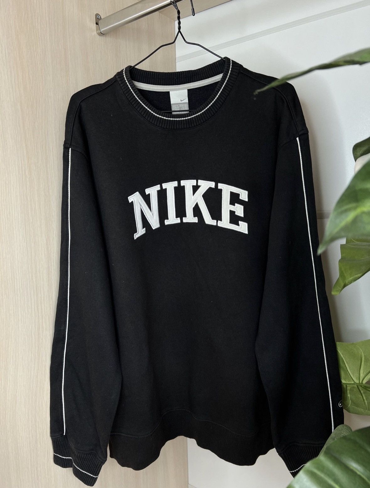 Vintage Nike Vintage StreetWear Sweatshirt 2000 SportWear 90s Size US XL / EU 56 / 4 - 1 Thumbnail