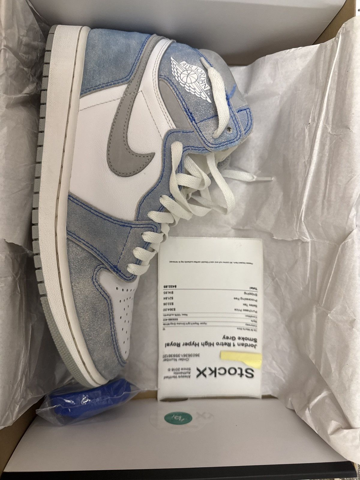 Nike AIR JORDAN 1 RETRO HIGH OG Size US 10 / EU 43 - 3 Thumbnail