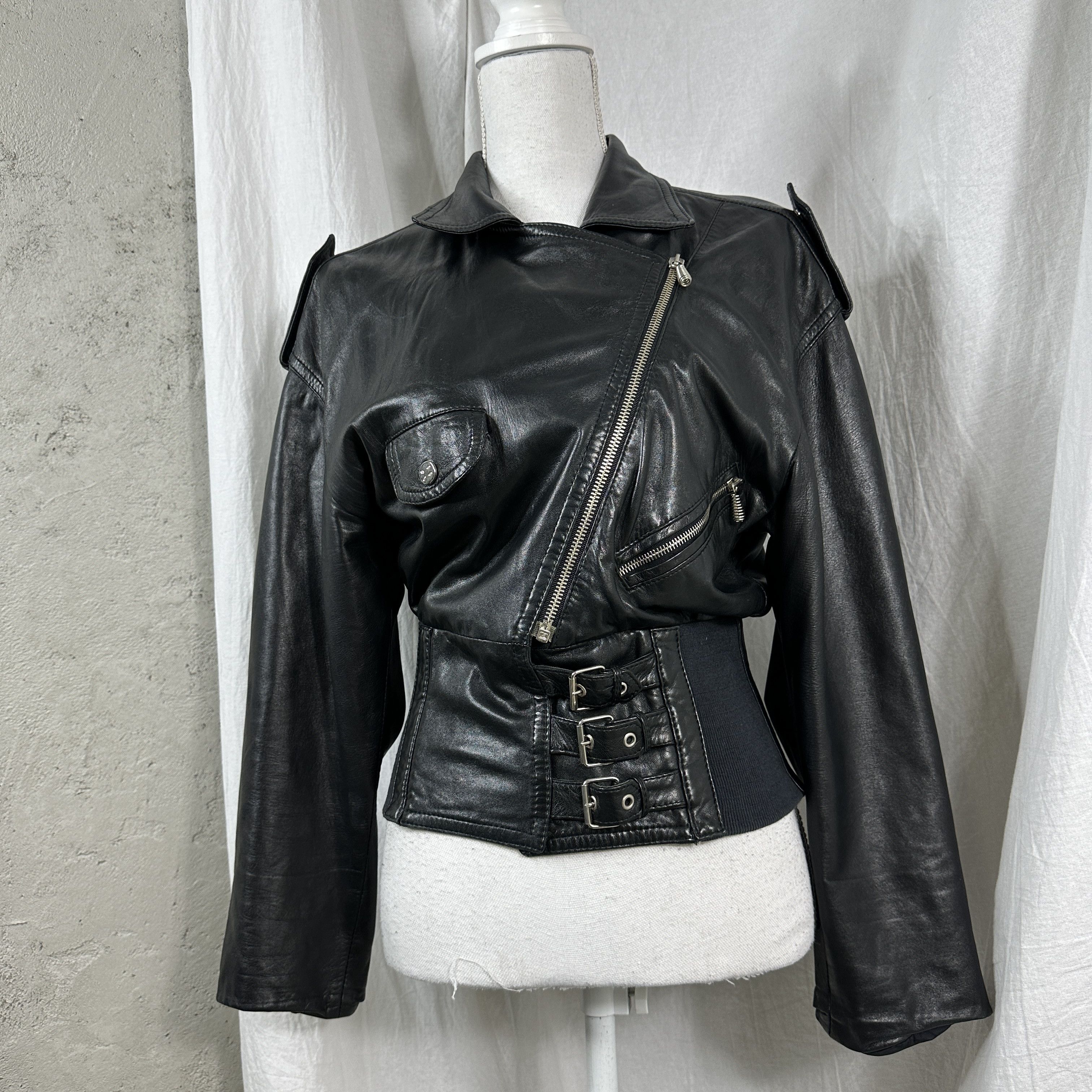 Vintage Vintage Avant Garde Biker Leather Jacket Made in Italy Size M / US 6-8 / IT 42-44 - 9 Thumbnail