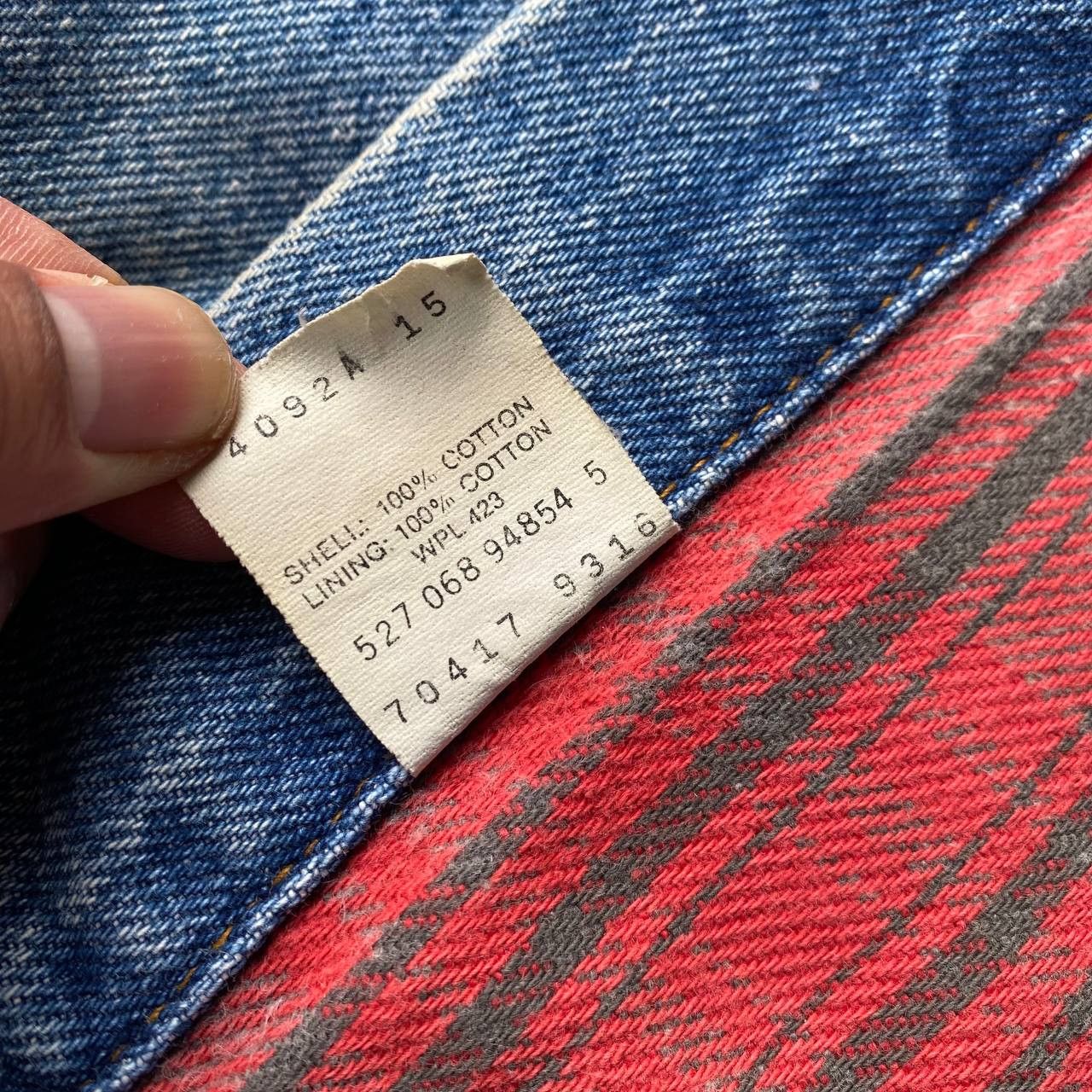 Levi's Vintage Clothing Vintage 90s Levi’s Blanket Lined Denim Trucker Jacket USA Size US M / EU 48-50 / 2 - 16 Thumbnail