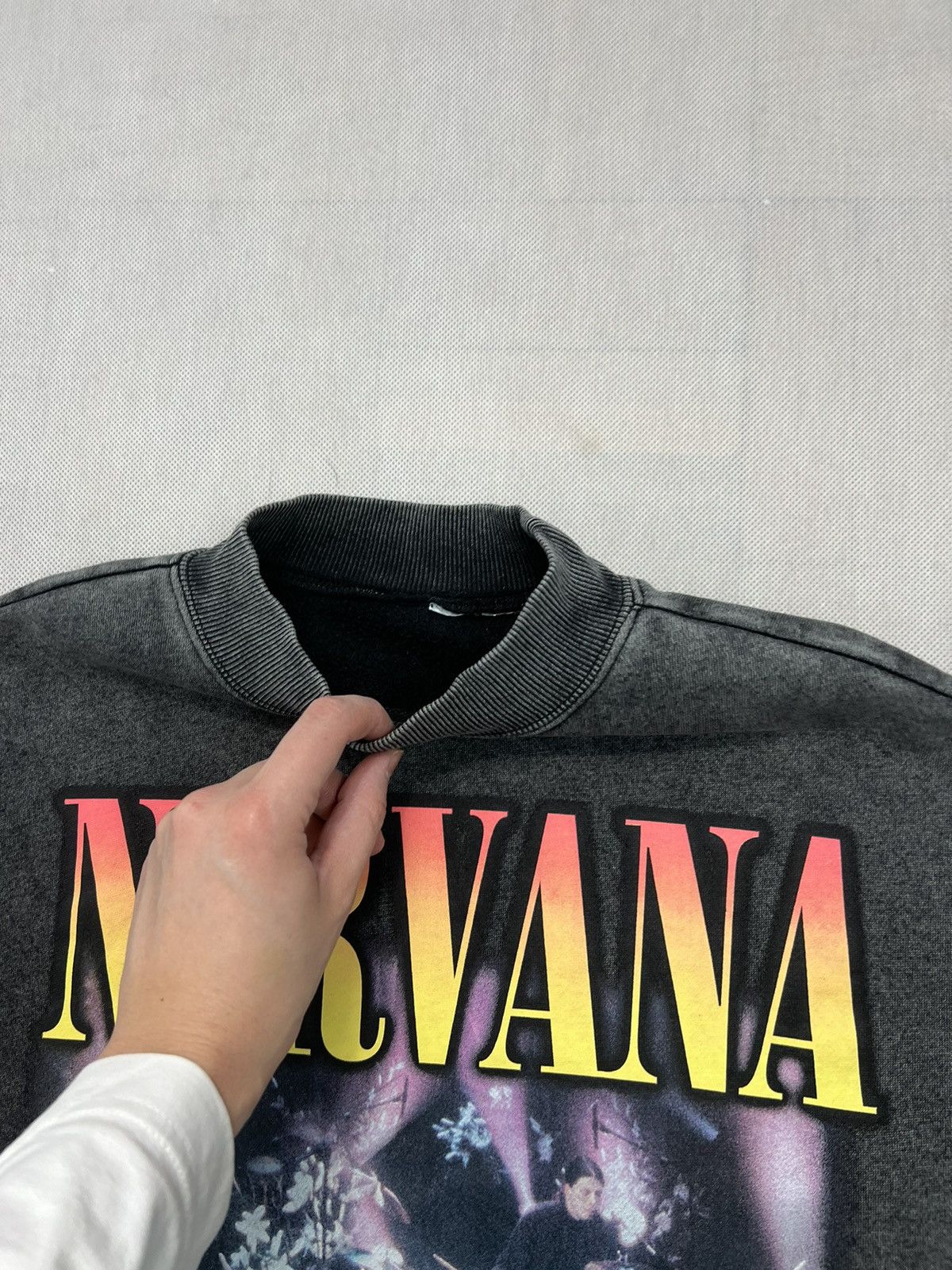 Nirvana Sweatshirt Nirvana Tour y2k great color Size US L / EU 52-54 / 3 - 3 Thumbnail