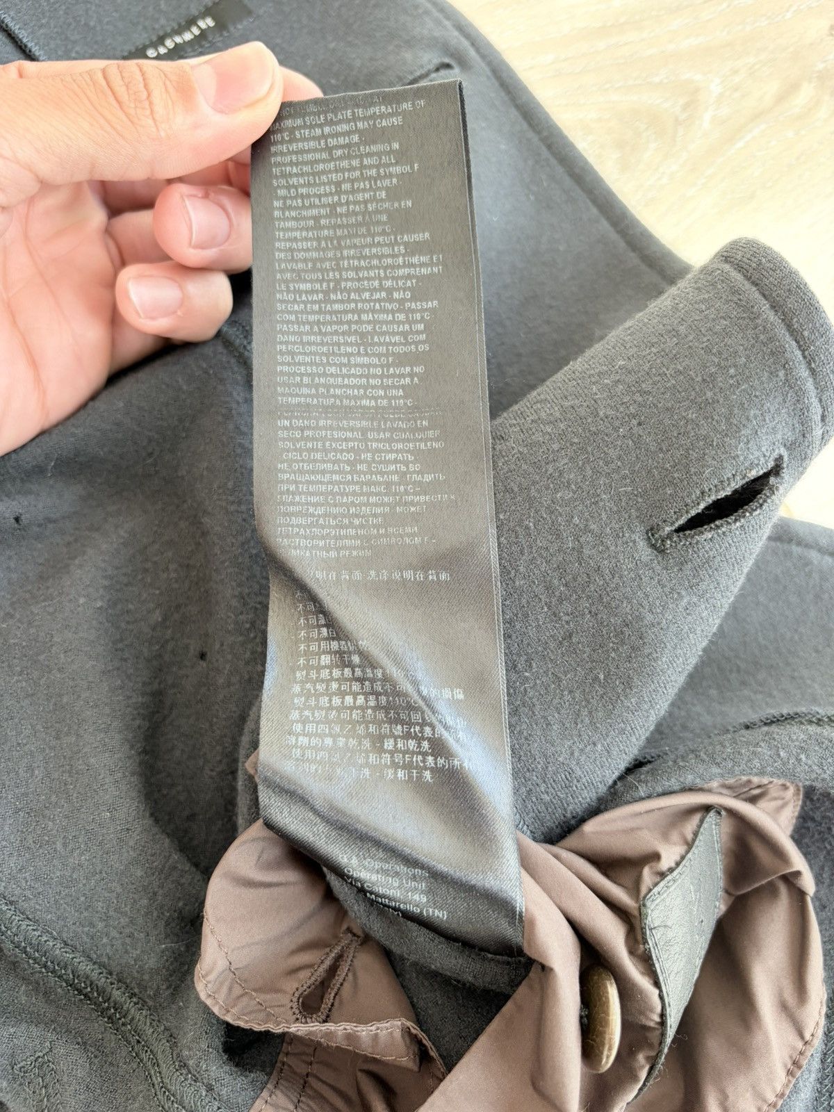 Giorgio Armani deconstructed cashmere blazer Size 42R - 12 Thumbnail