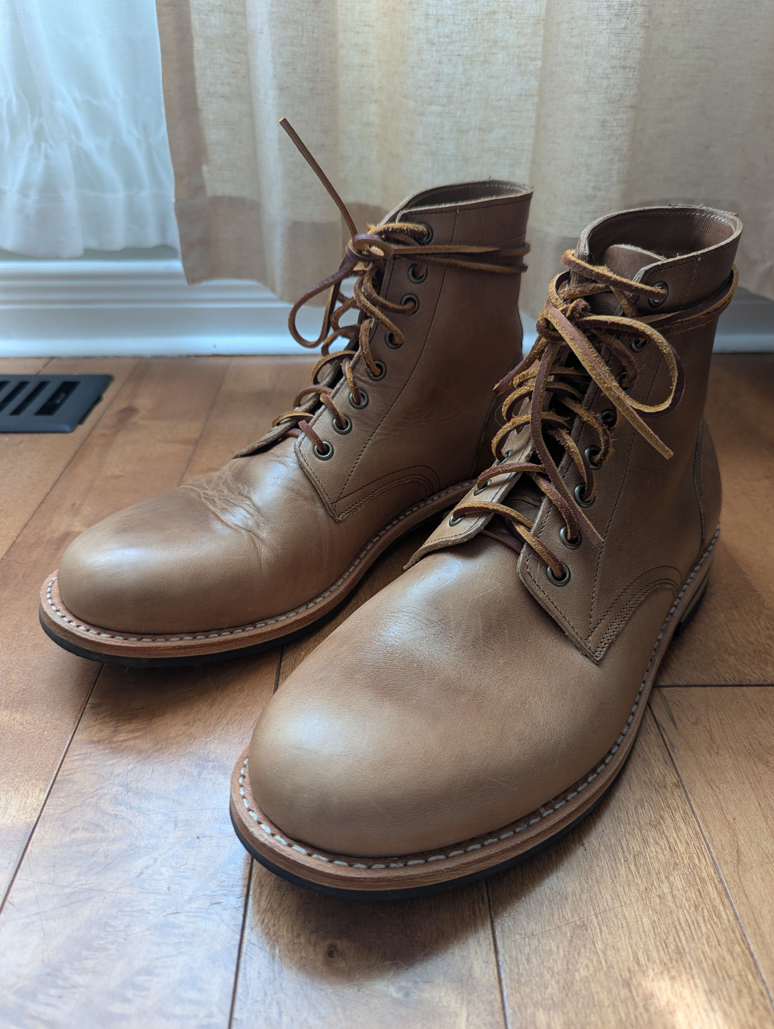 Oak Street Bootmakers Oak Street Bootmakers Trench Boot Natural Chromexcel Size US 10.5 / EU 43-44 - 1 Thumbnail
