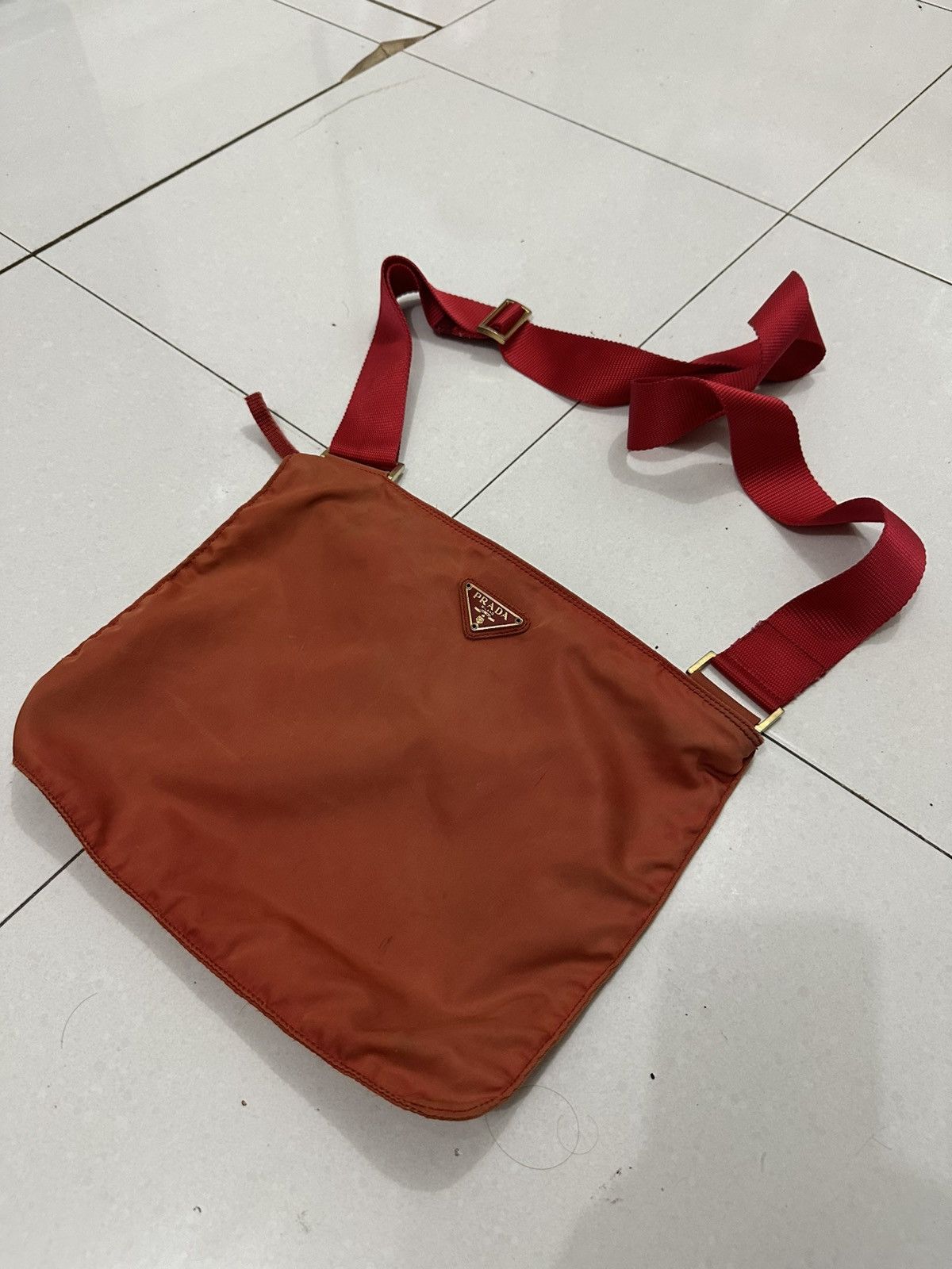 Prada VTG Prada Nylon Crossbody Bag Size ONE SIZE - 16 Thumbnail