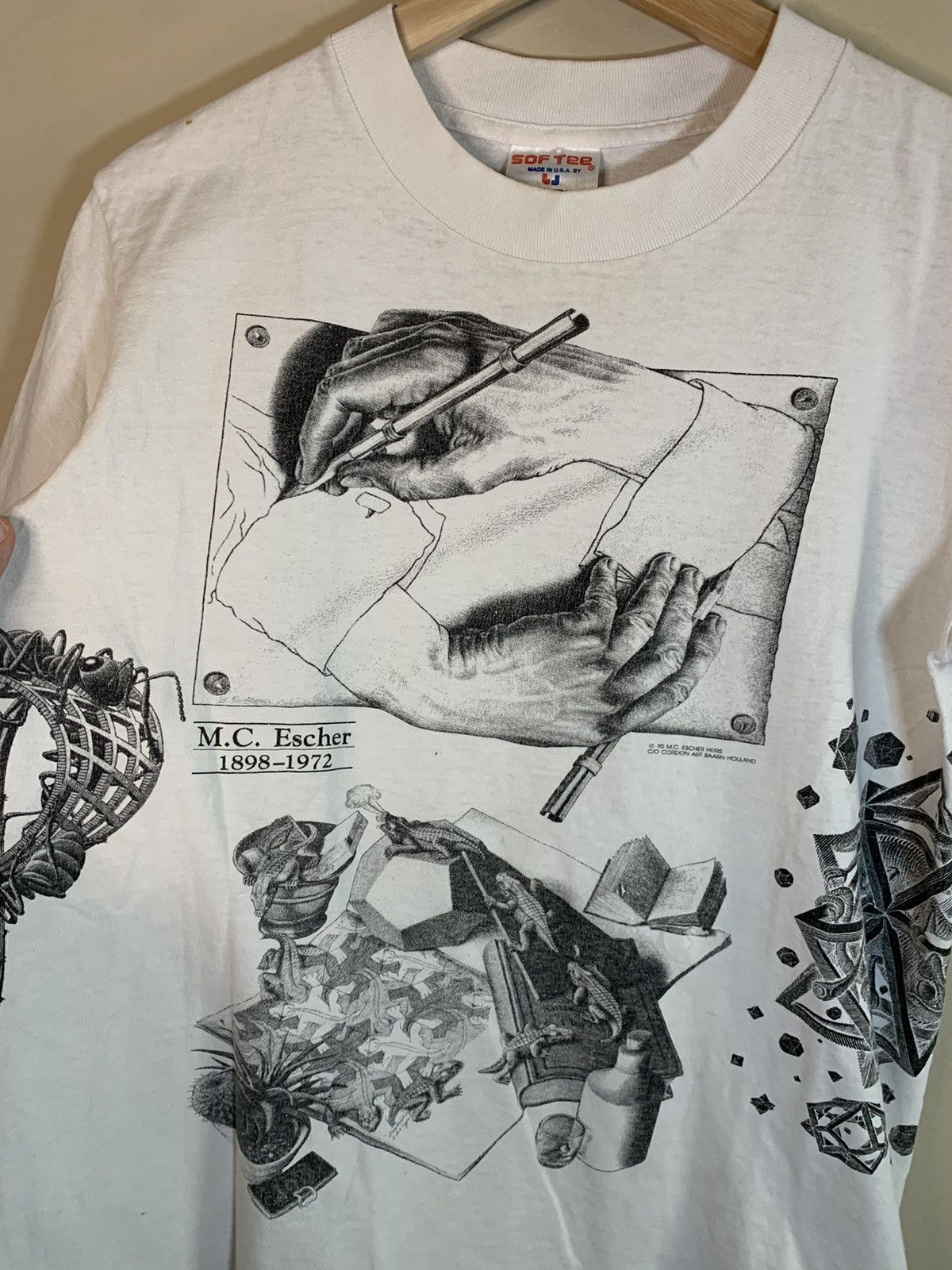 Vintage RARE* Vintage 1990 M.C. Escher Art AOP Single Stitch T-Shirt Size US M / EU 48-50 / 2 - 3 Thumbnail