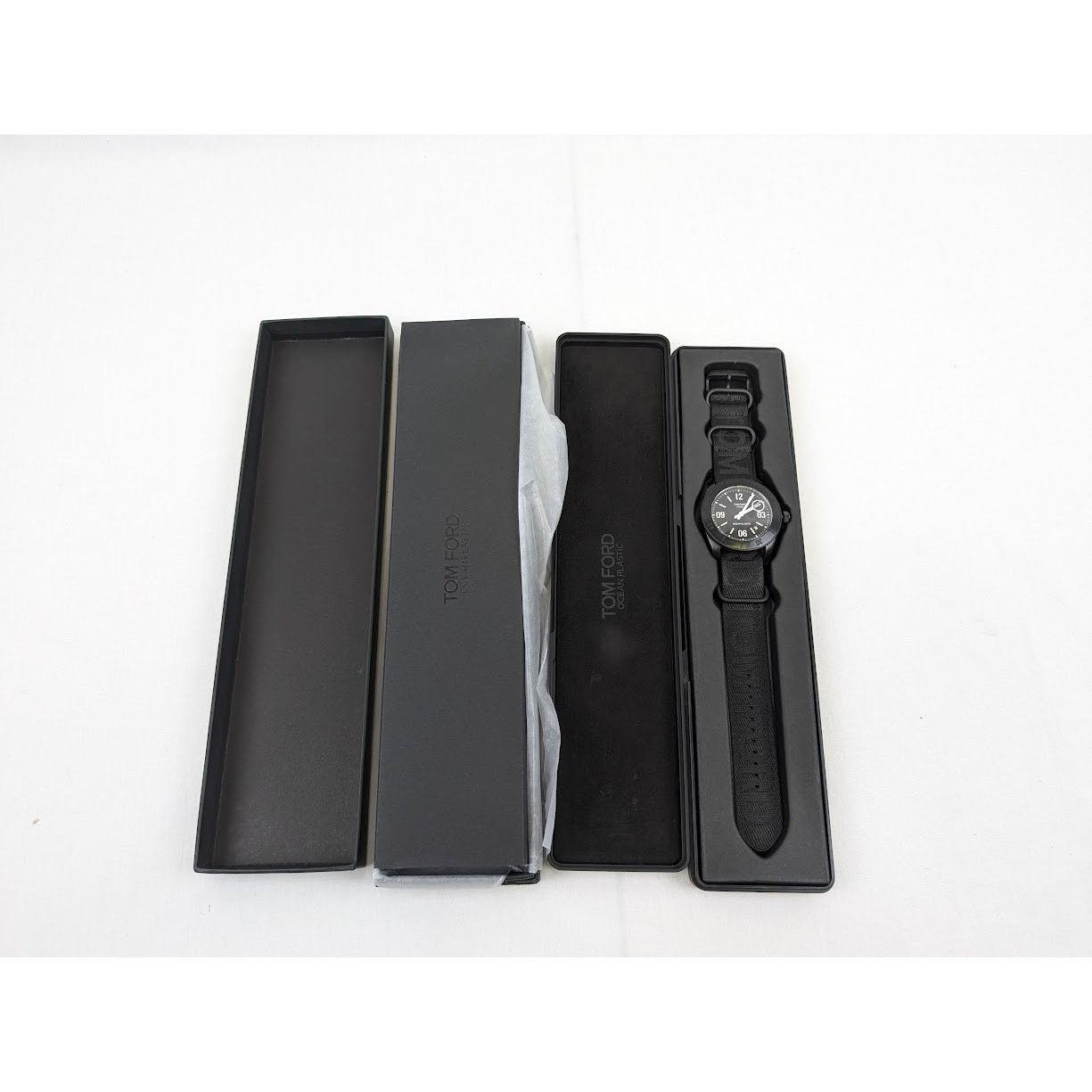 Tom Ford o1rshd1 Size: OS / Plastic Large Case Sports Watch in Black Size ONE SIZE - 17 Thumbnail