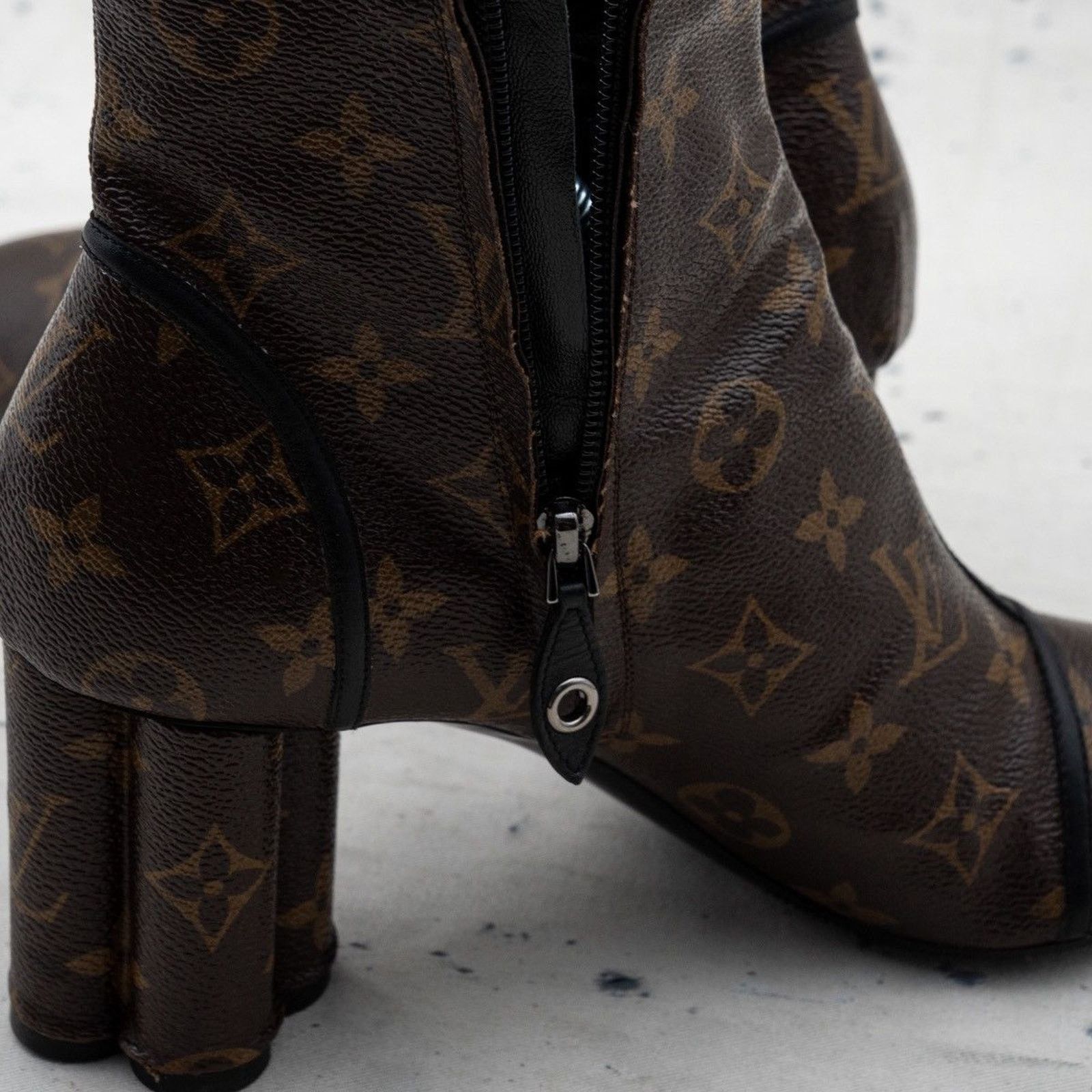 Louis Vuitton Vintage louis vuitton monogram logo brown leather heel boots Size US 7.5 / IT 37.5 - 9 Thumbnail