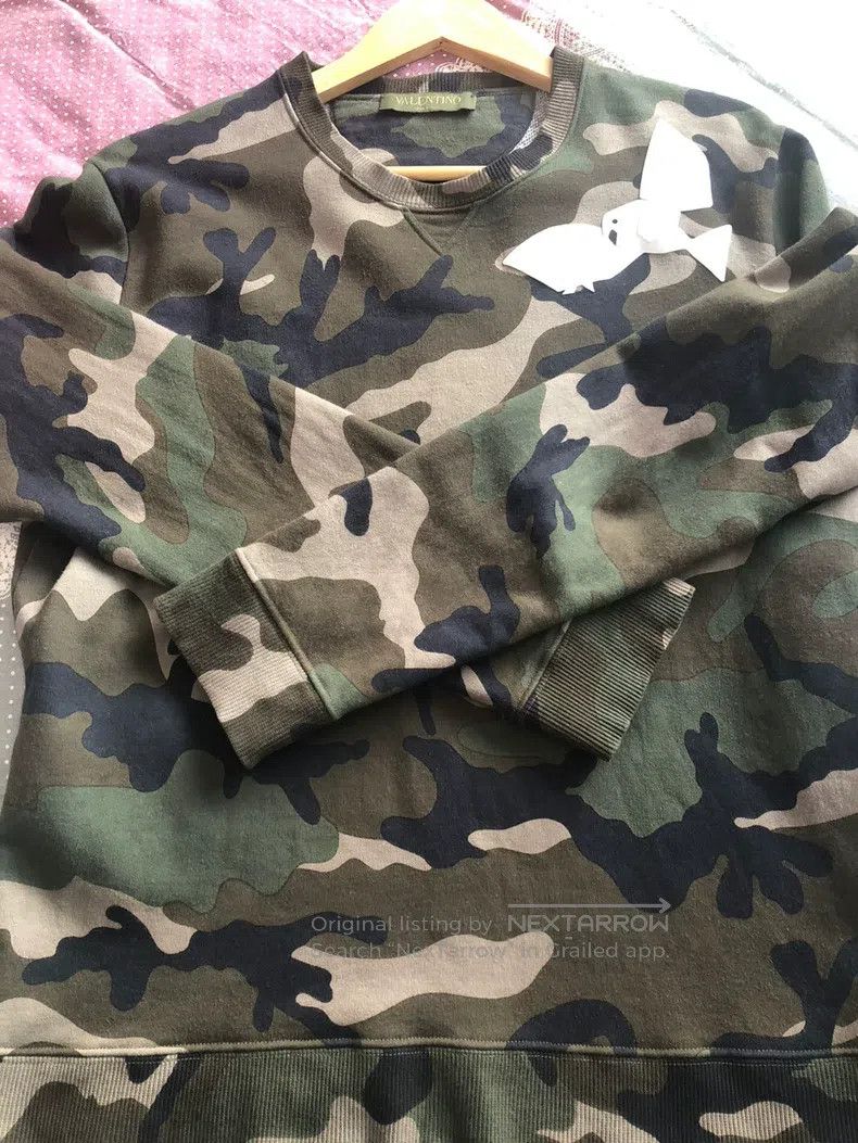 Valentino Valentino Camouflage Peace Dove sweatshirt Size US S / EU 44-46 / 1 - 8 Thumbnail