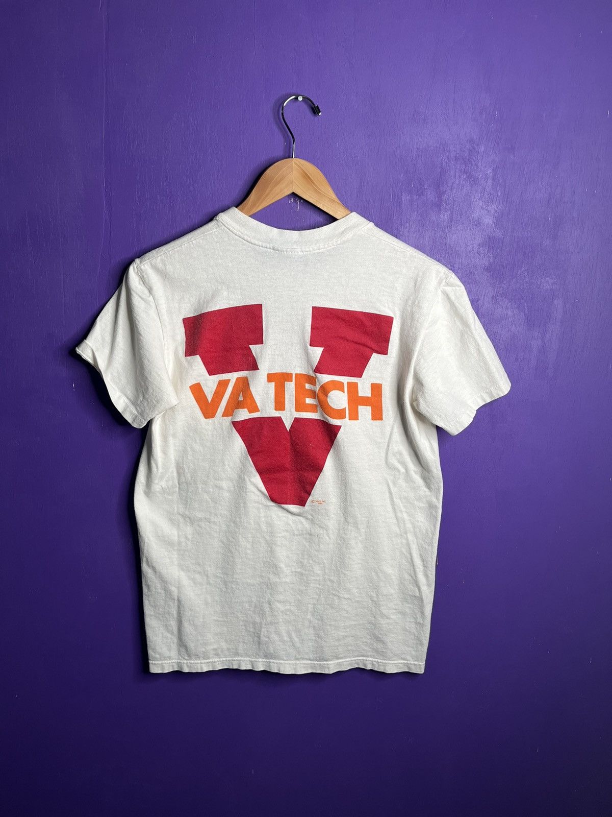 Vintage Vintage 80s Virginia tech pocket logo t-shirt Size US M / EU 48-50 / 2 - 2 Thumbnail