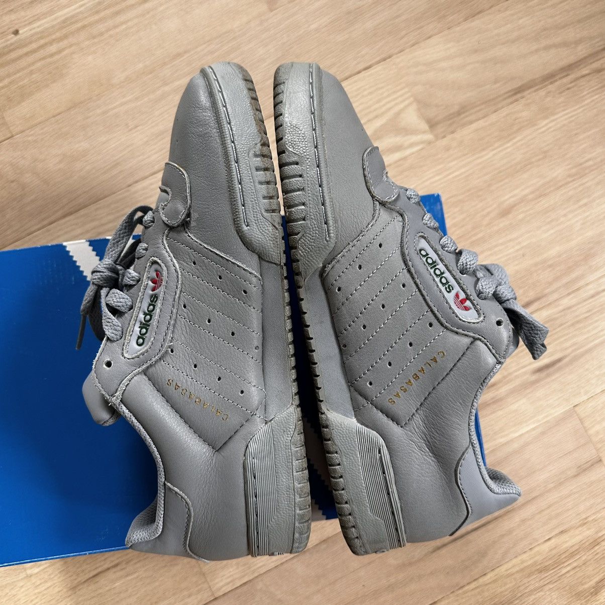 Adidas Yeezy powerphase