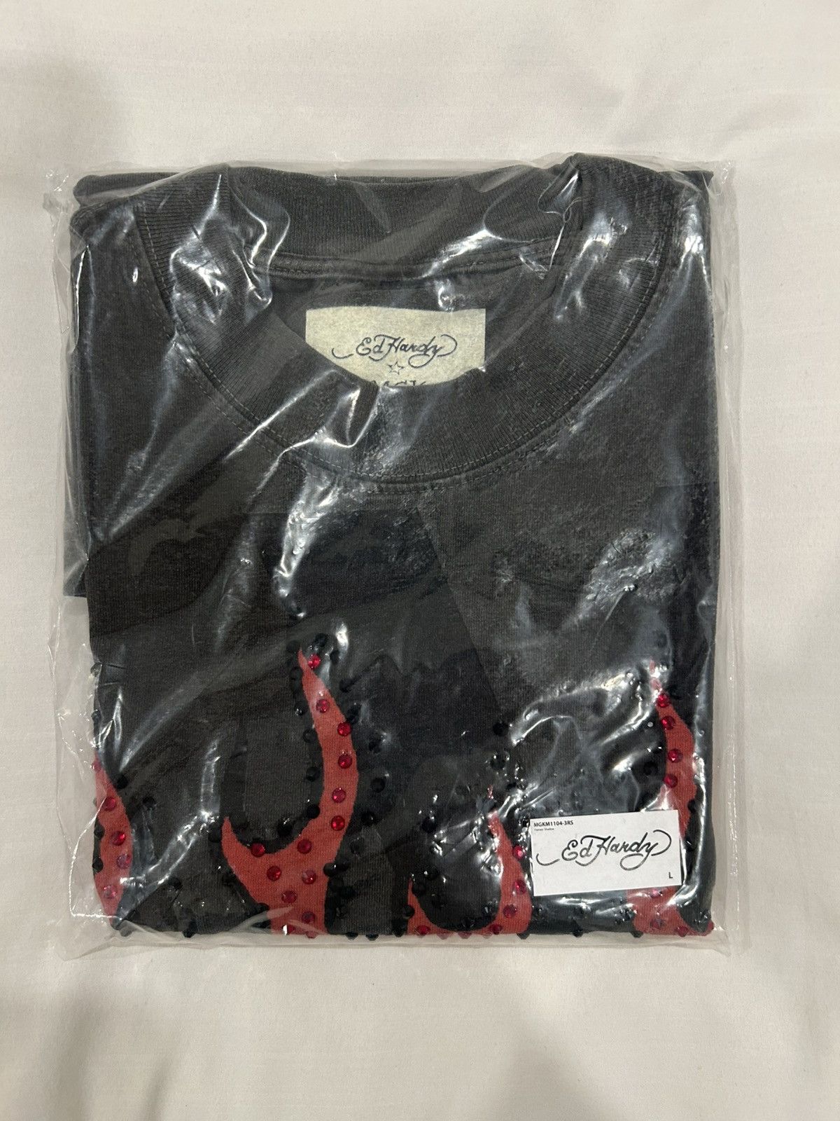 Ed Hardy Ed Hardy MGK Smoking Kills Tee Flames Y2K Boxy ComplexCon Size US L / EU 52-54 / 3 - 8 Thumbnail