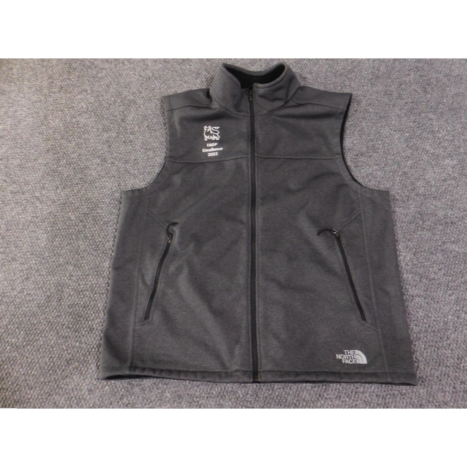 The North Face The North Face Vest Mens XL Gray Soft Shell Full Zip Embroidered FADP 2022 Size US XL / EU 56 / 4 - 2 Thumbnail