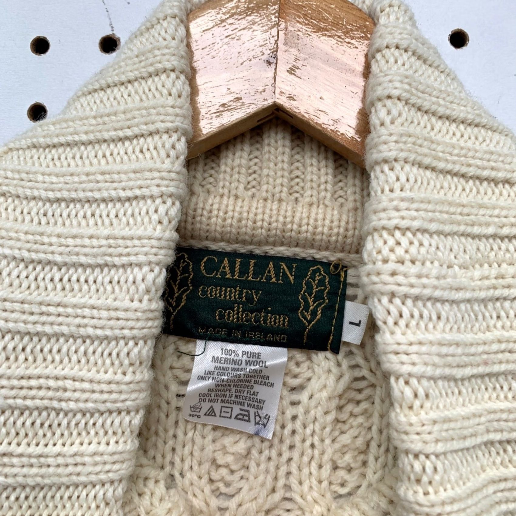 Vintage VINTAGE Callan Country Collection Sweater L Cream 90s Merino Wool Aran Knit Size L / US 10 / IT 46 - 2 Thumbnail