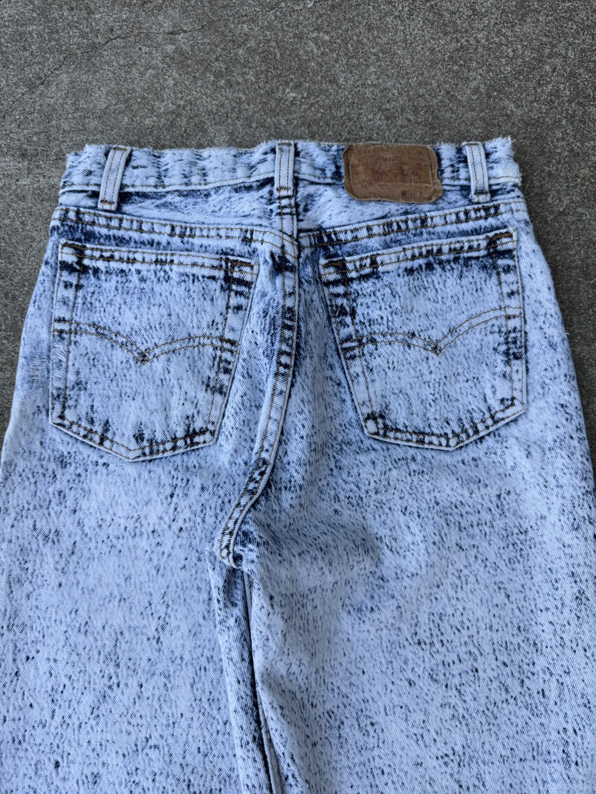 Levi's × Vintage Vtg 90’s Levis 701xx Buttonfly Acid Wash Jeans Size 26x30 Size 26" / US 2 / IT 38 - 9 Thumbnail