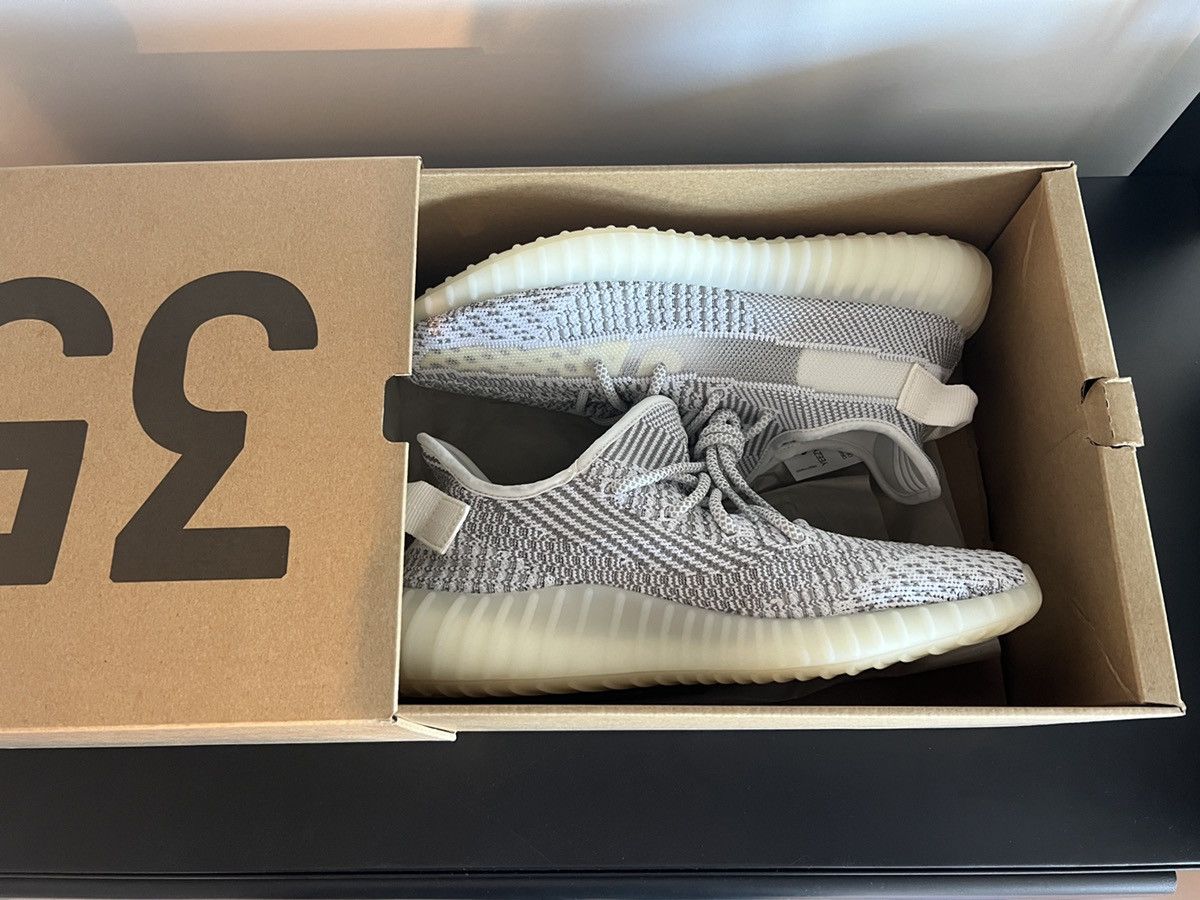 Adidas YEEZY BOOST 350 V2 STATIC Size US 10 / EU 43 - 2 Thumbnail