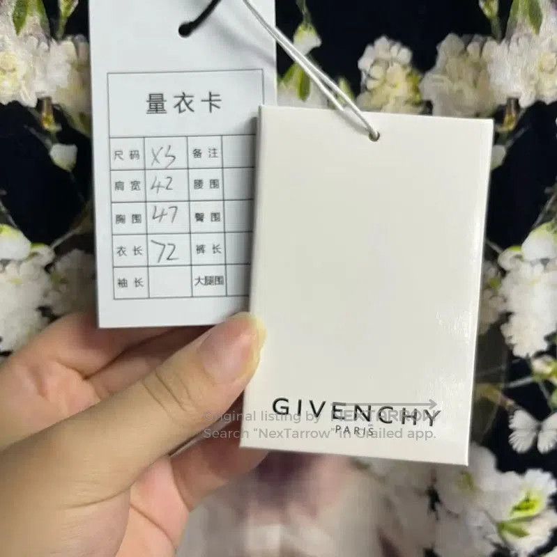 Givenchy Givenchy Black Cotton Women's T-Shirt . Size XS / US 0-2 / IT 36-38 - 5 Thumbnail
