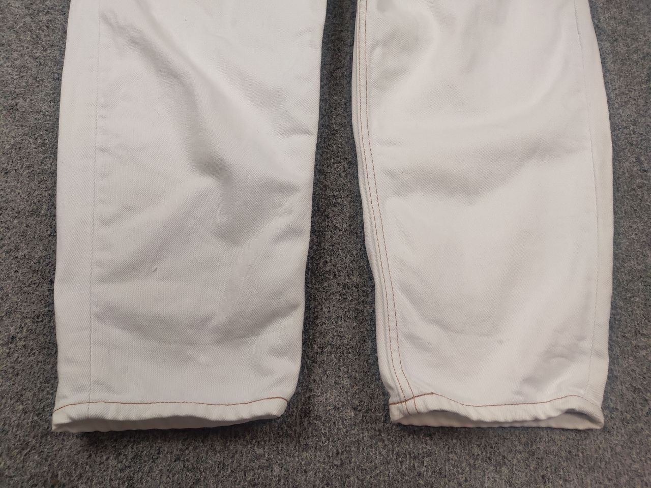 Ganni Ganni Design stary White Denim Barrel leg jeans Size 26" / US 2 / IT 38 - 9 Thumbnail