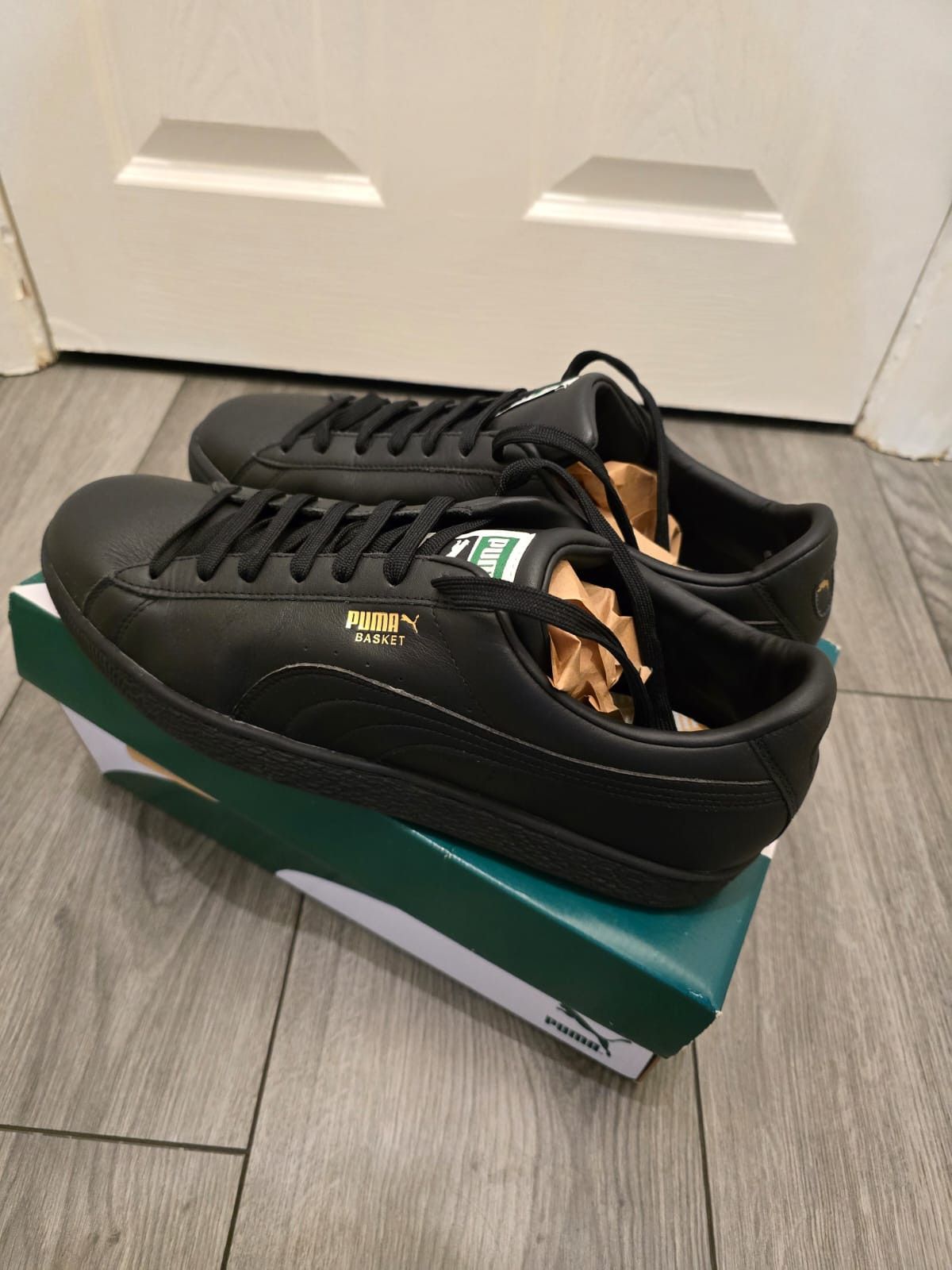 PUMA Basket Classic Xxi Men's Sneaker
