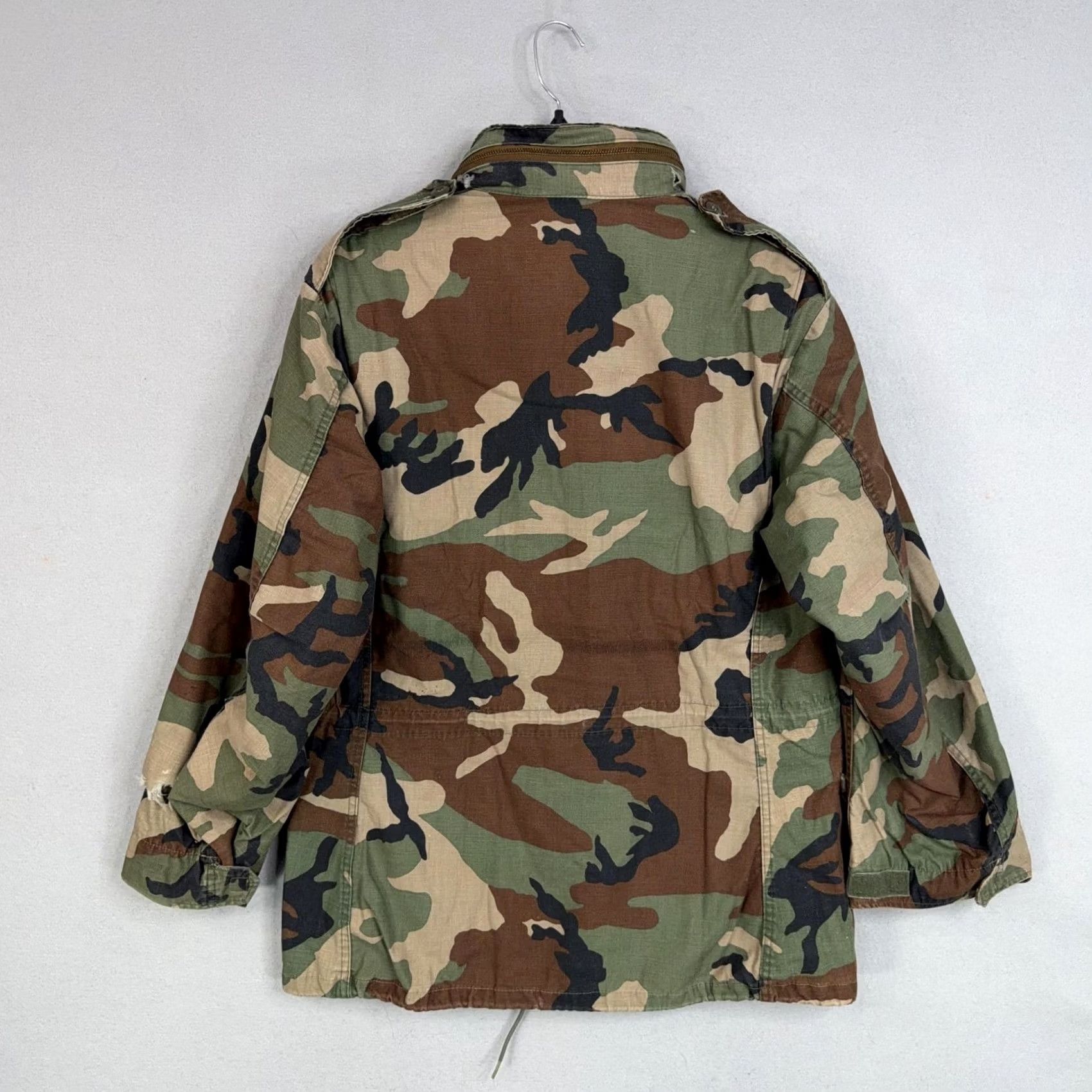 Vintage VINTAGE Lakeview US Army M-65 Field Jacket Mens Medium Woodland Camo Distressed Wool? No Size US M / EU 48-50 / 2 - 7 Thumbnail