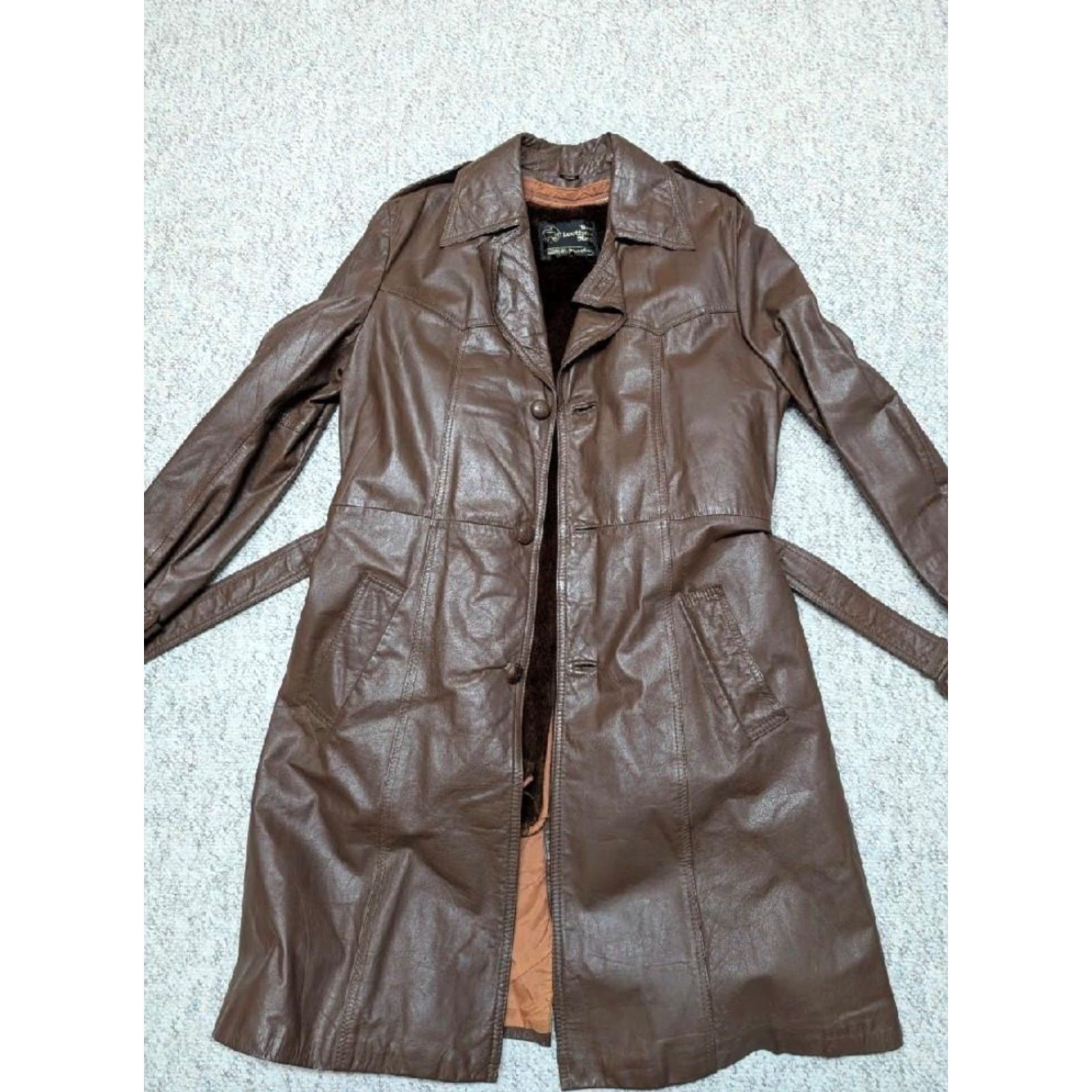 Sears VINTAGE belted leather overcoat 1970s brown 38L SHERLOCK Sears coat Men XS 38 Brown belted leather trench coat Size US S / EU 44-46 / 1 - 5 Thumbnail