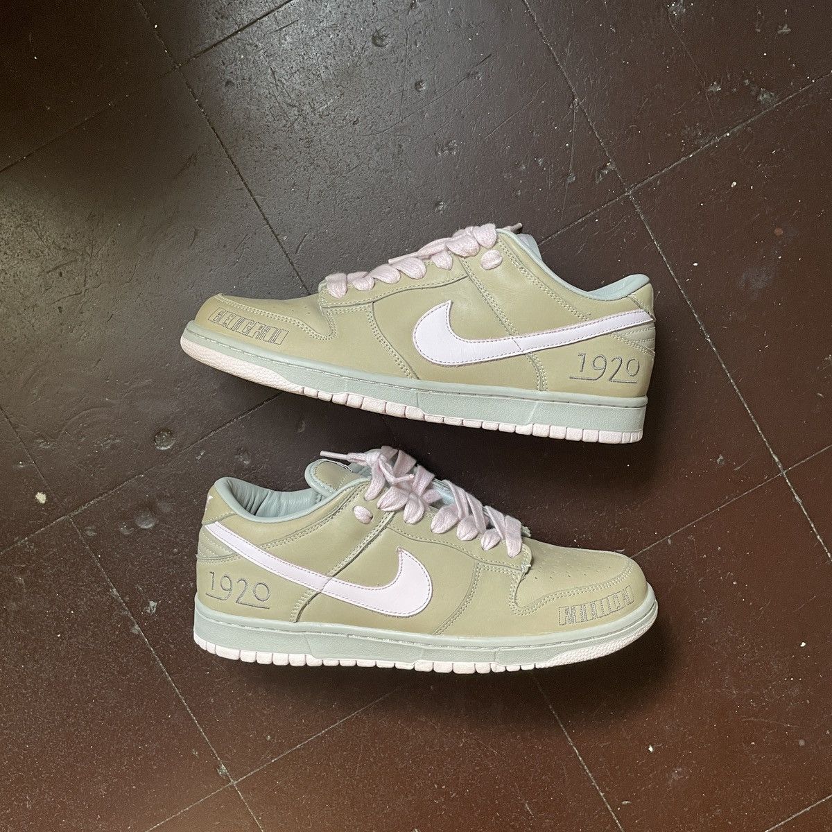 Nike NIKE DUNK LOW EX ID WORLD HOOPS PACK SAMPLE buck doom sb Size US 11 / EU 44 - 2 Thumbnail