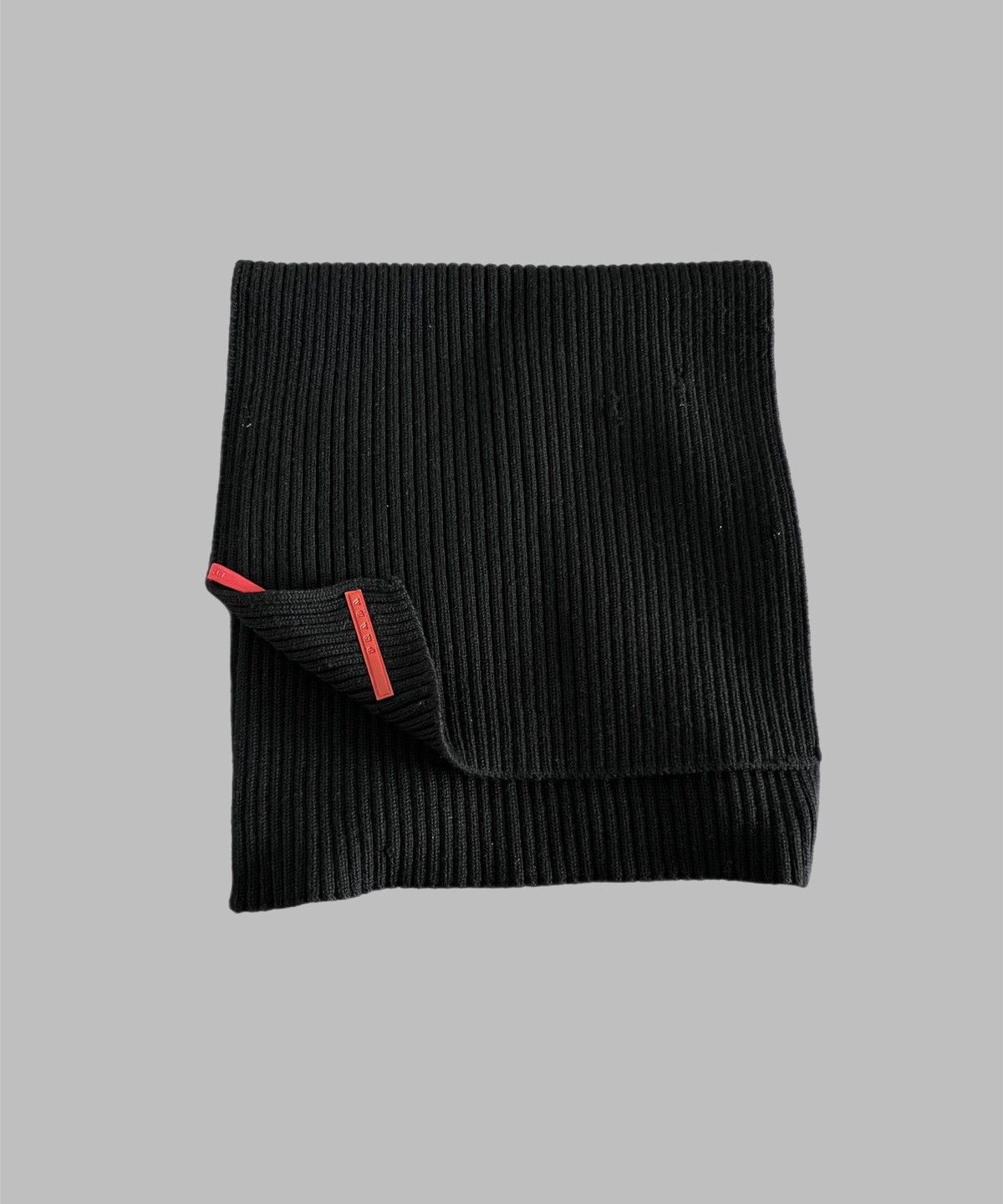Prada × Vintage Prada Vintage Red Tab Scarf Luxury Hype Size ONE SIZE - 1 Thumbnail