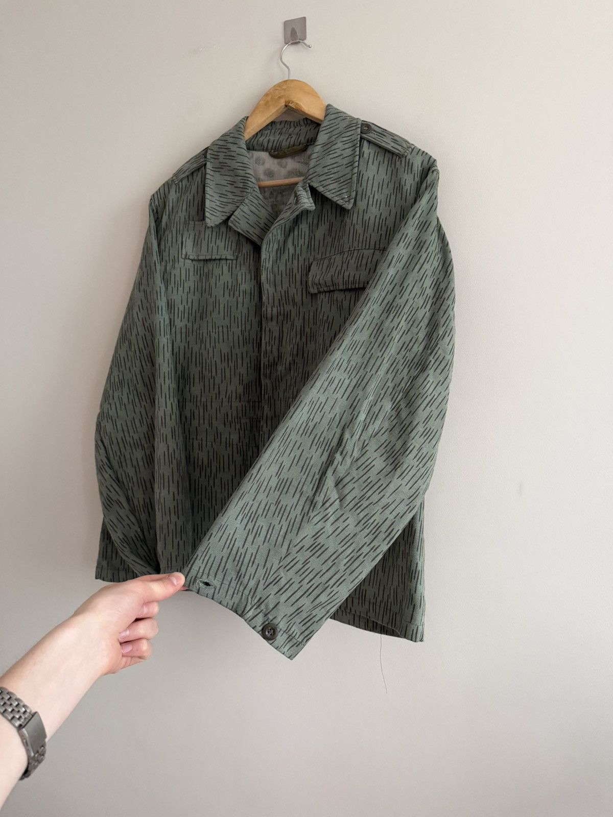 Vintage Vintage Military Rain Camo Field Jacket Size US L / EU 52-54 / 3 - 6 Thumbnail