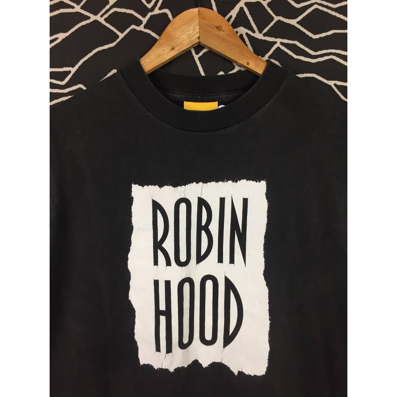 Vintage Vtg 90s James Harvest Sportswear Robin Hood Single StitchTee Size US M / EU 48-50 / 2 - 3 Thumbnail