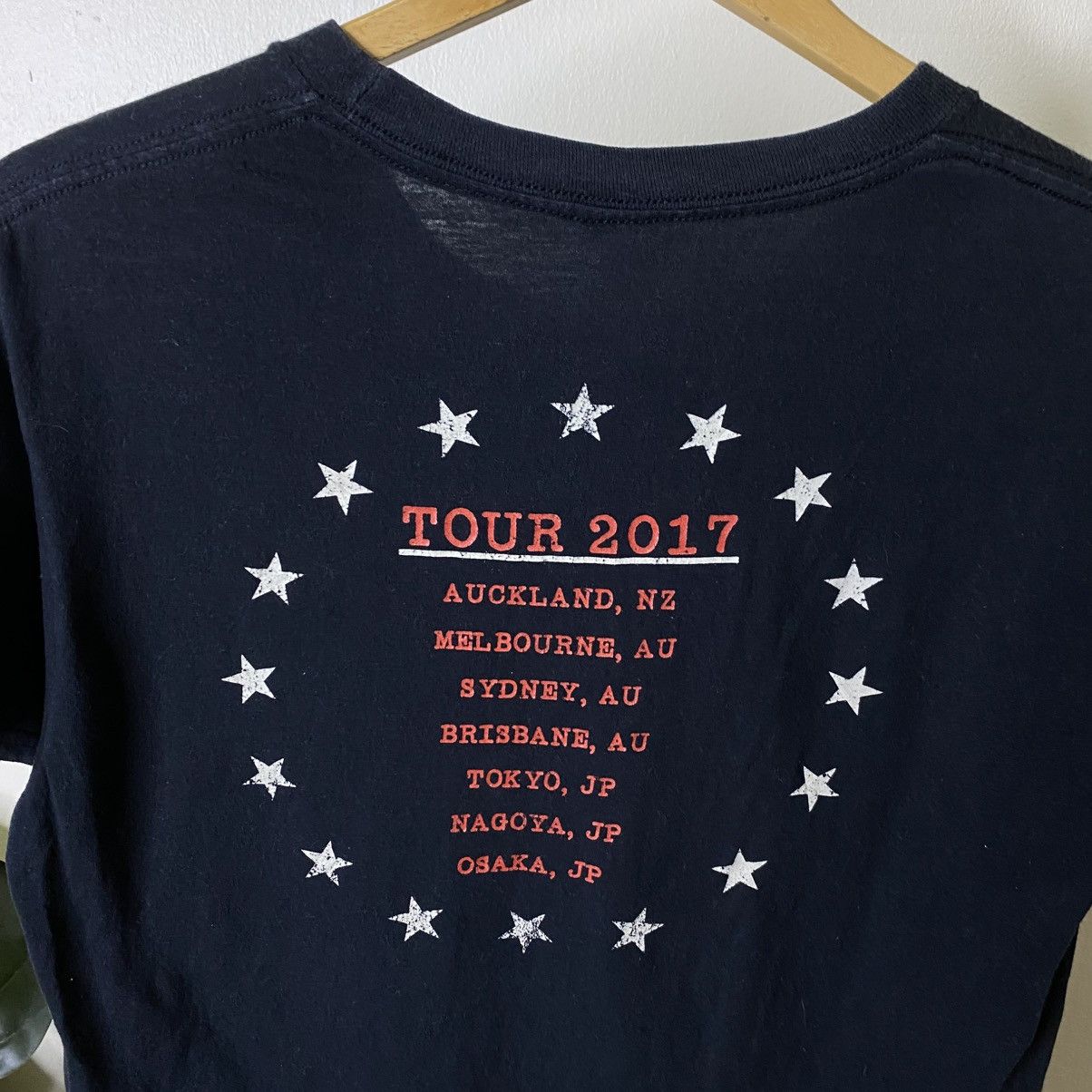 Band Tees 2017 Stone Sour American Rock Band Tour T Shirt Size US M / EU 48-50 / 2 - 9 Thumbnail