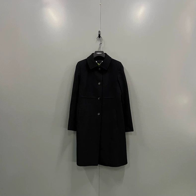 Max Mara Max Mara Black lapel coat Size L / US 10 / IT 46 - 1 Thumbnail