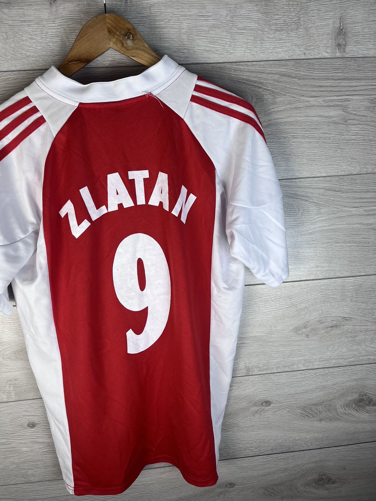 Japanese Brand Men’s soccer jersey Fc AJAX size M #9 Zlatan Size US M / EU 48-50 / 2 - 9 Thumbnail