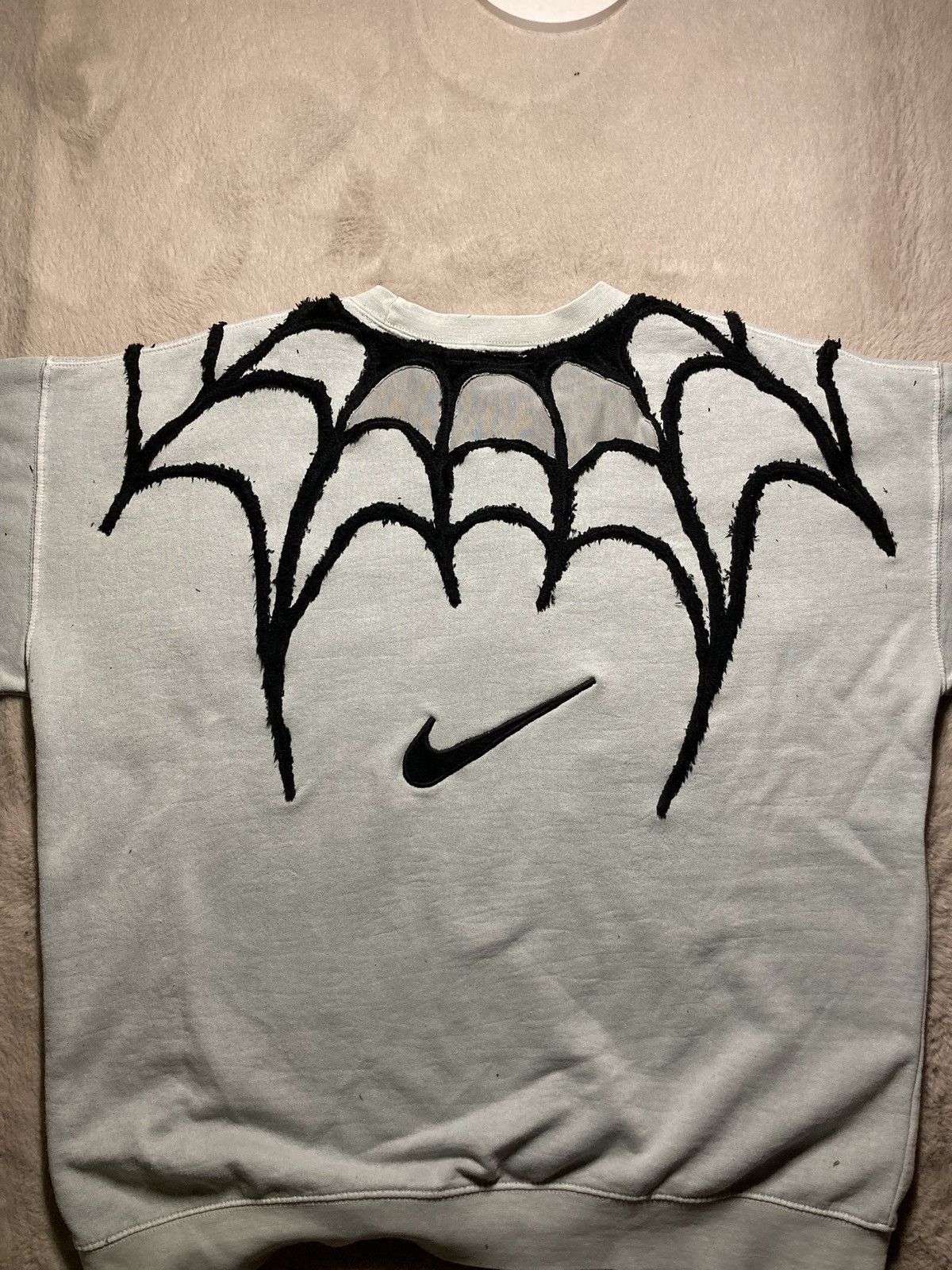 Nike × Vintage ⛩️Nike sweatshirt custom vintage y2k center logo spider web Size US L / EU 52-54 / 3 - 4 Thumbnail