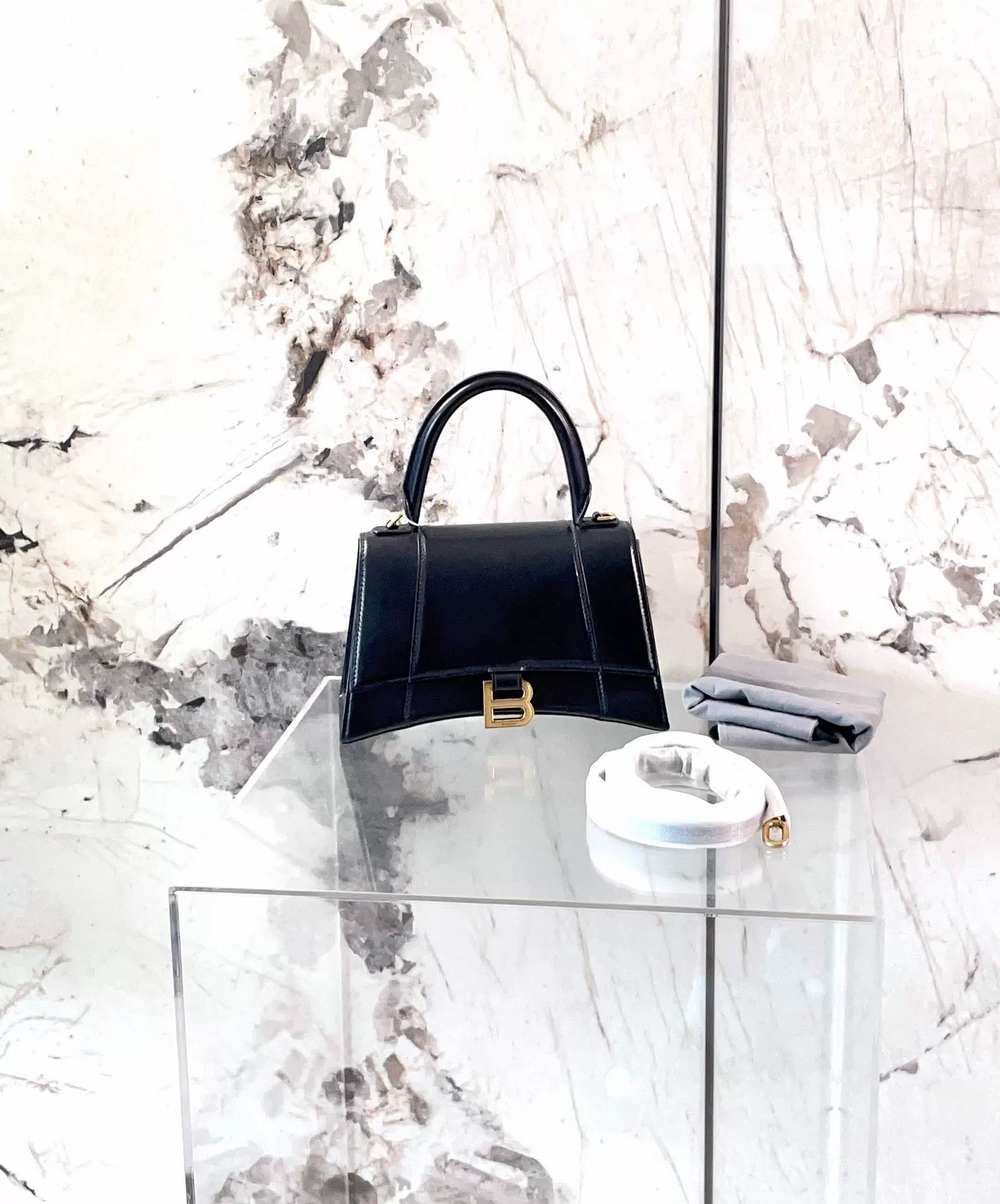 Balenciaga Pre-loved Bag Very good condition Size ONE SIZE - 1 Thumbnail