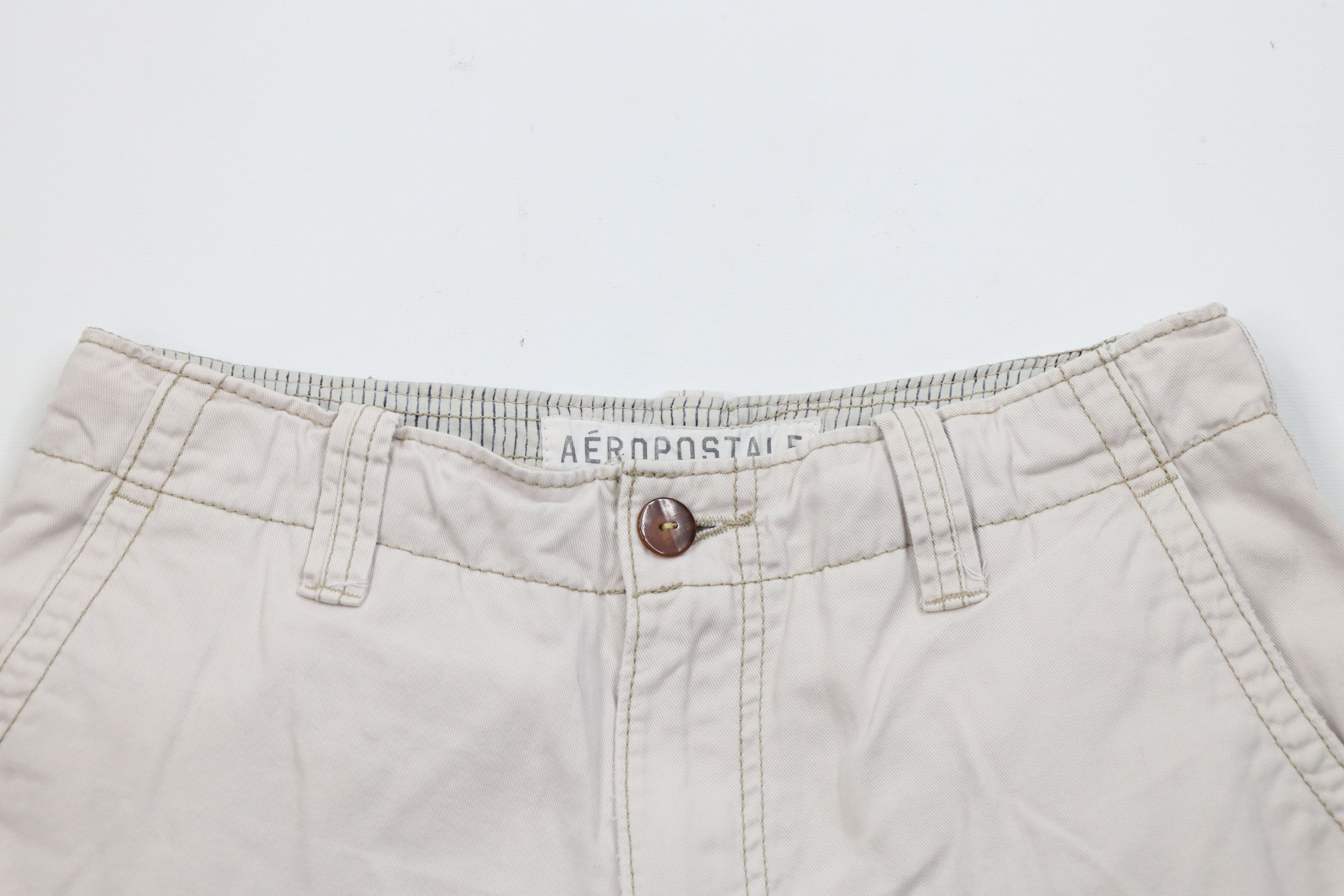 Aeropostale Vintage Aeropostale Heavyweight Cargo Shorts Beige Cotton Size US 30 / EU 46 - 2 Thumbnail
