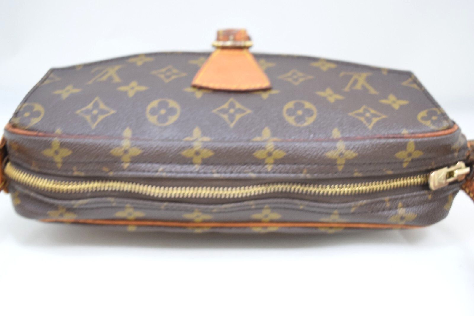 Louis Vuitton Louis Vuitton Jeune Fille GM Crossbody Monogram M51225 Size ONE SIZE - 3 Thumbnail