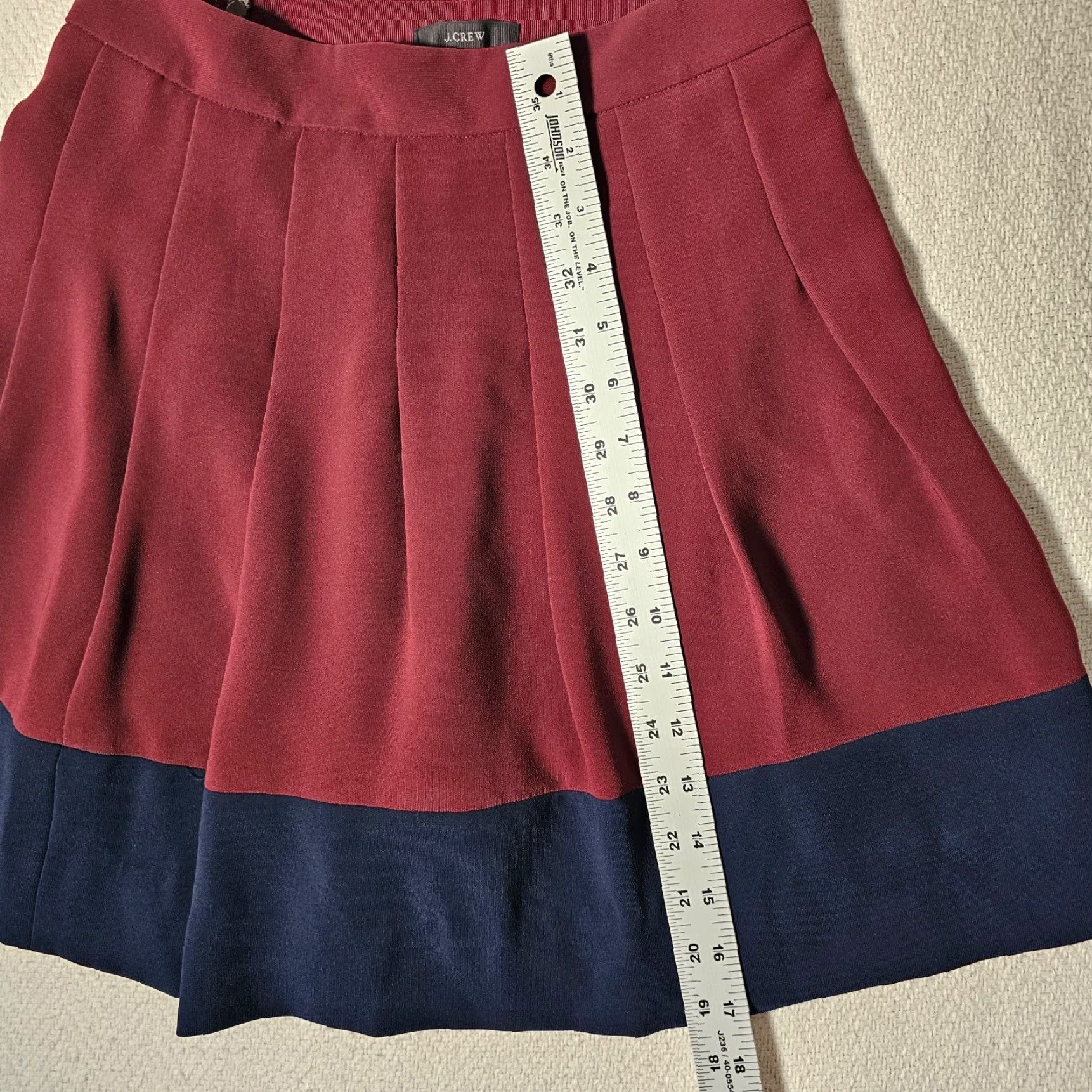 J.Crew J.CREW COLOR BLOCK PLEATED SKIRT SIZE 00 SIDE ZIPPER LINED SHORT MAROON NAVY POLYESTER JOB? Size 24" / US 00 / IT 34 - 5 Thumbnail